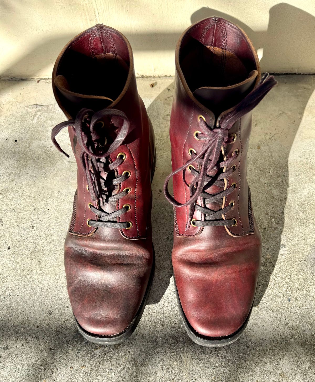 Photo by PatinaTechnodrome on January 6, 2025 of the Crux Deluxe Boondockers in Guidi House Cab.