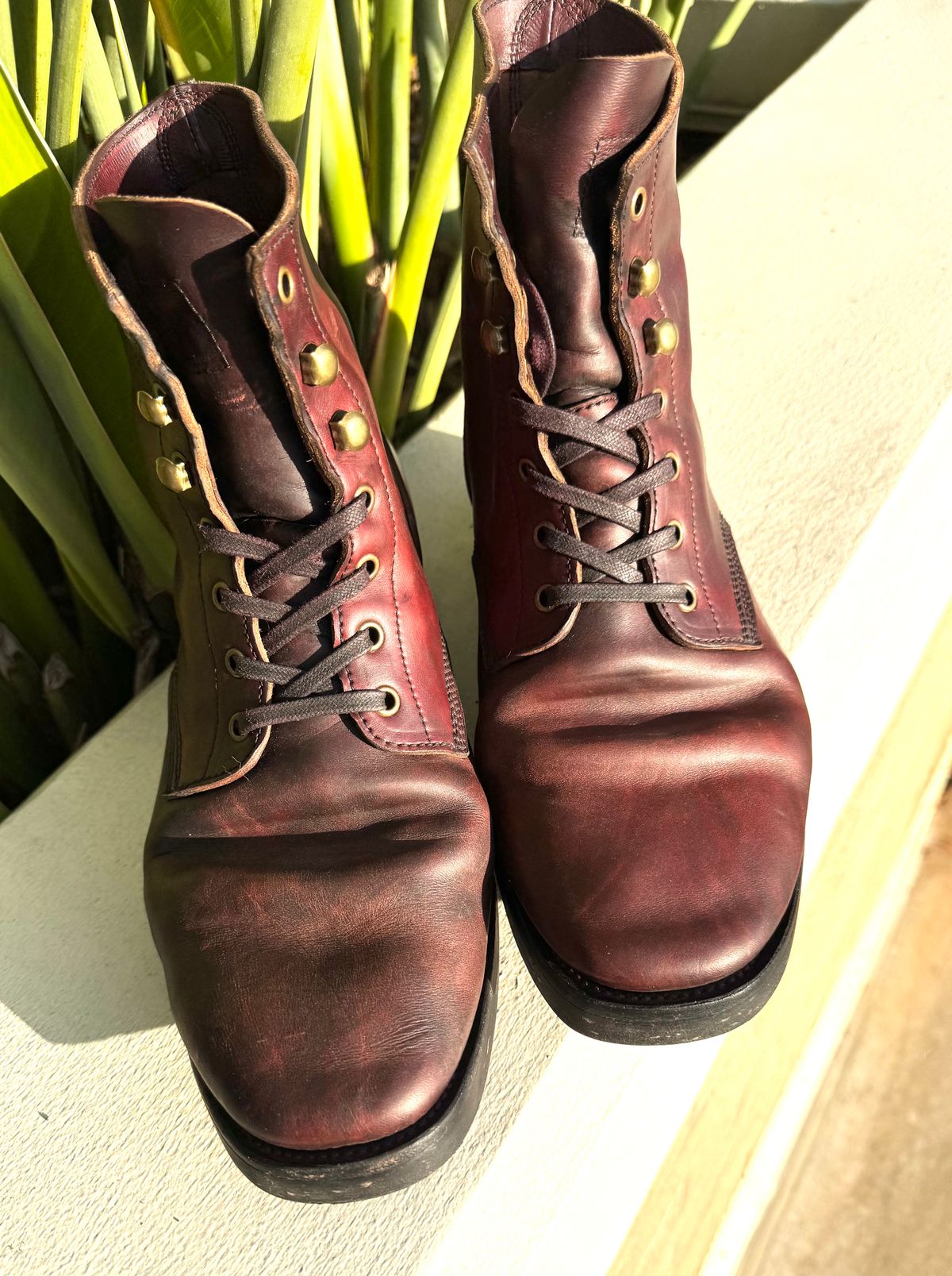 Photo by PatinaTechnodrome on April 5, 2025 of the Crux Deluxe Boondockers in Guidi House Cab.