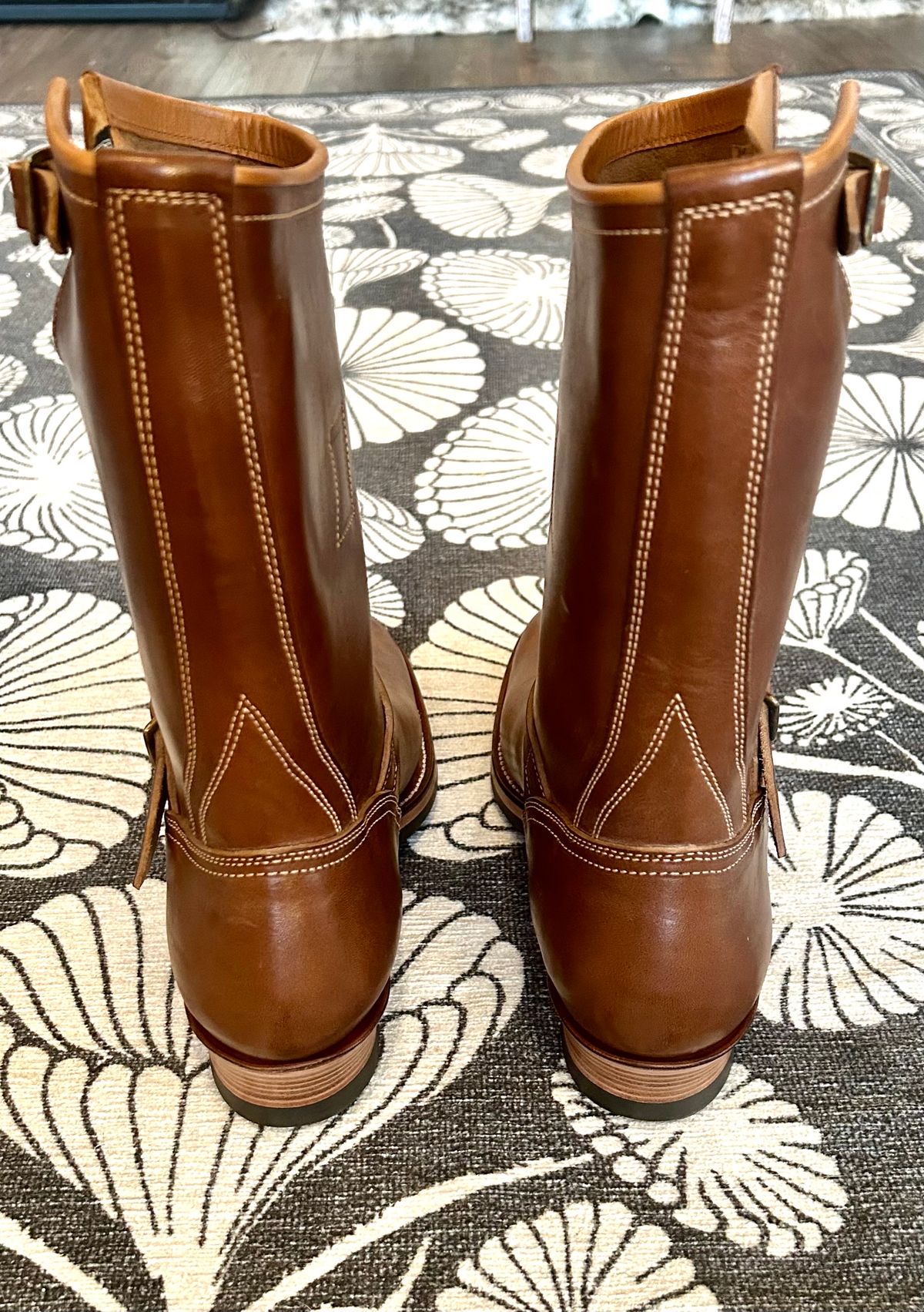 Photo by PatinaTechnodrome on November 9, 2023 of the Clinch Engineer Boots 11-Inch Height in Natural Horsebutt.