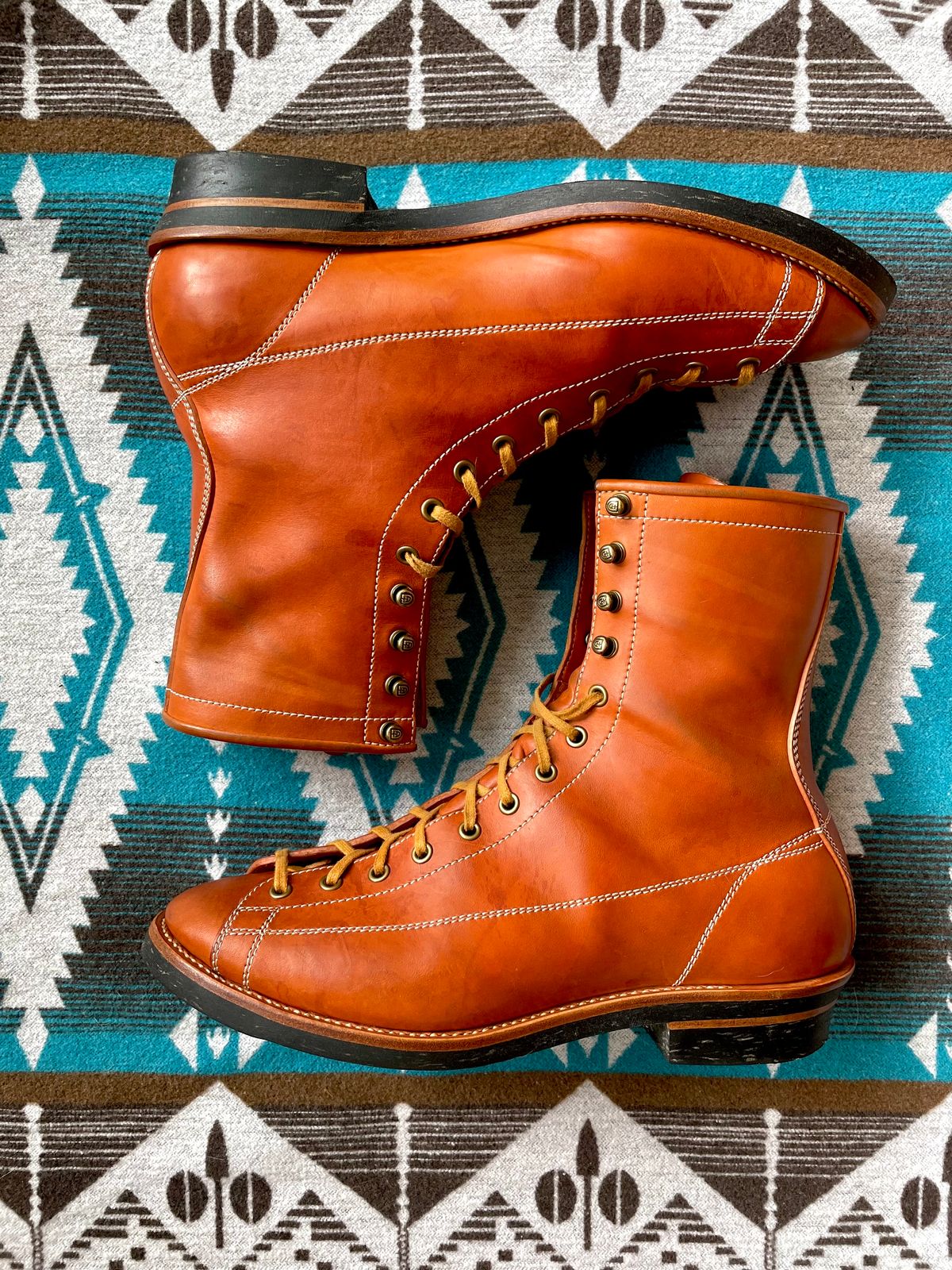 Photo by PatinaTechnodrome on January 5, 2023 of the Flame Panda Monkey Boot in Maryam Natural Horsebutt.