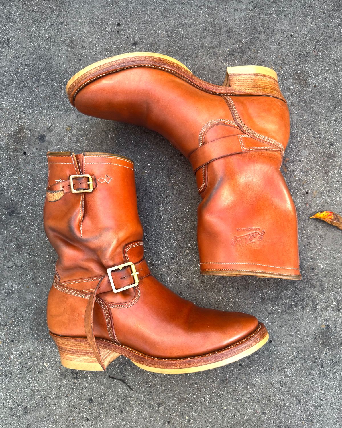 Photo by PatinaTechnodrome on January 4, 2026 of the Role Club Engineer Boots in Natural Italian Horsehide.