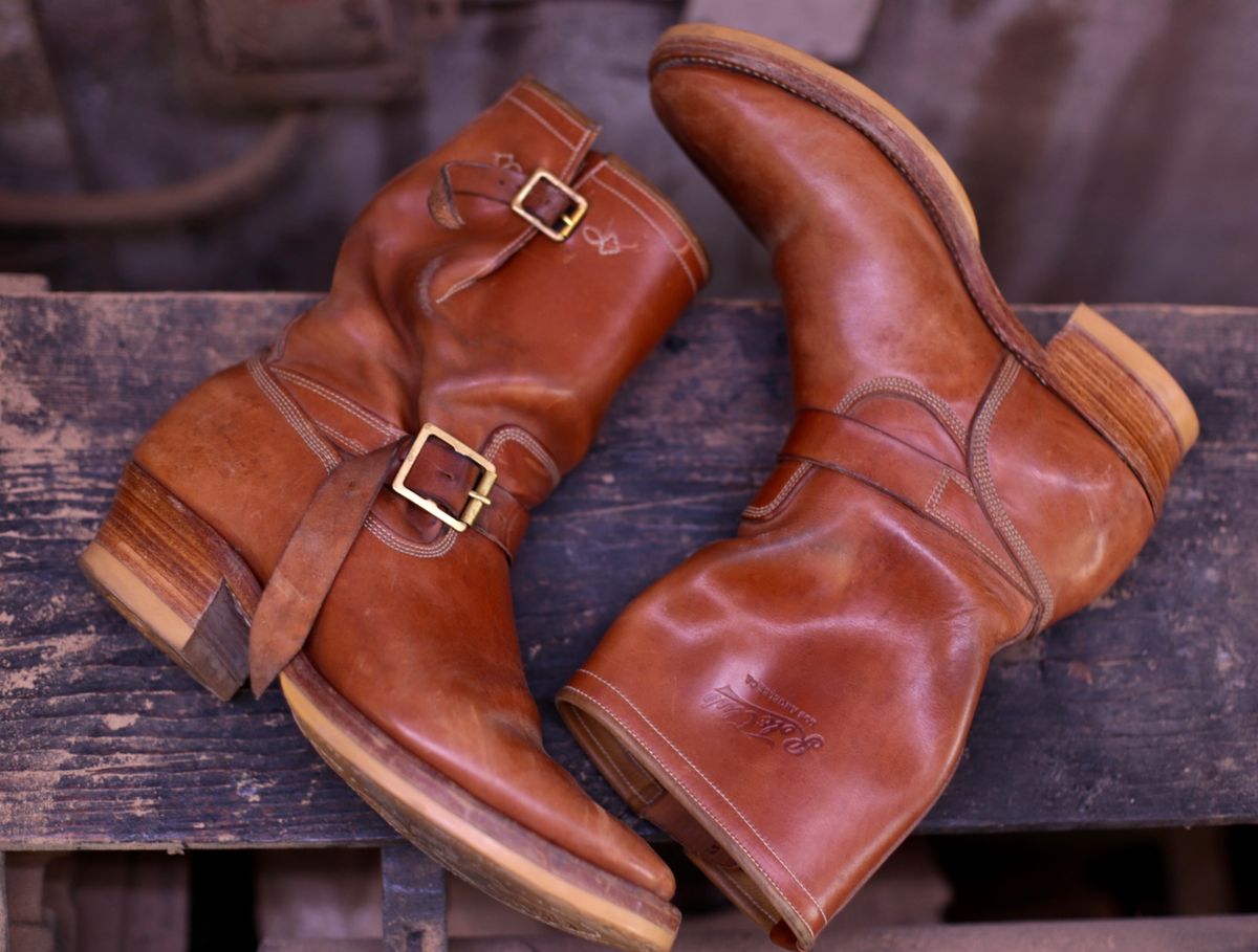 Photo by PatinaTechnodrome on April 4, 2026 of the Role Club Engineer Boots in Natural Italian Horsehide.