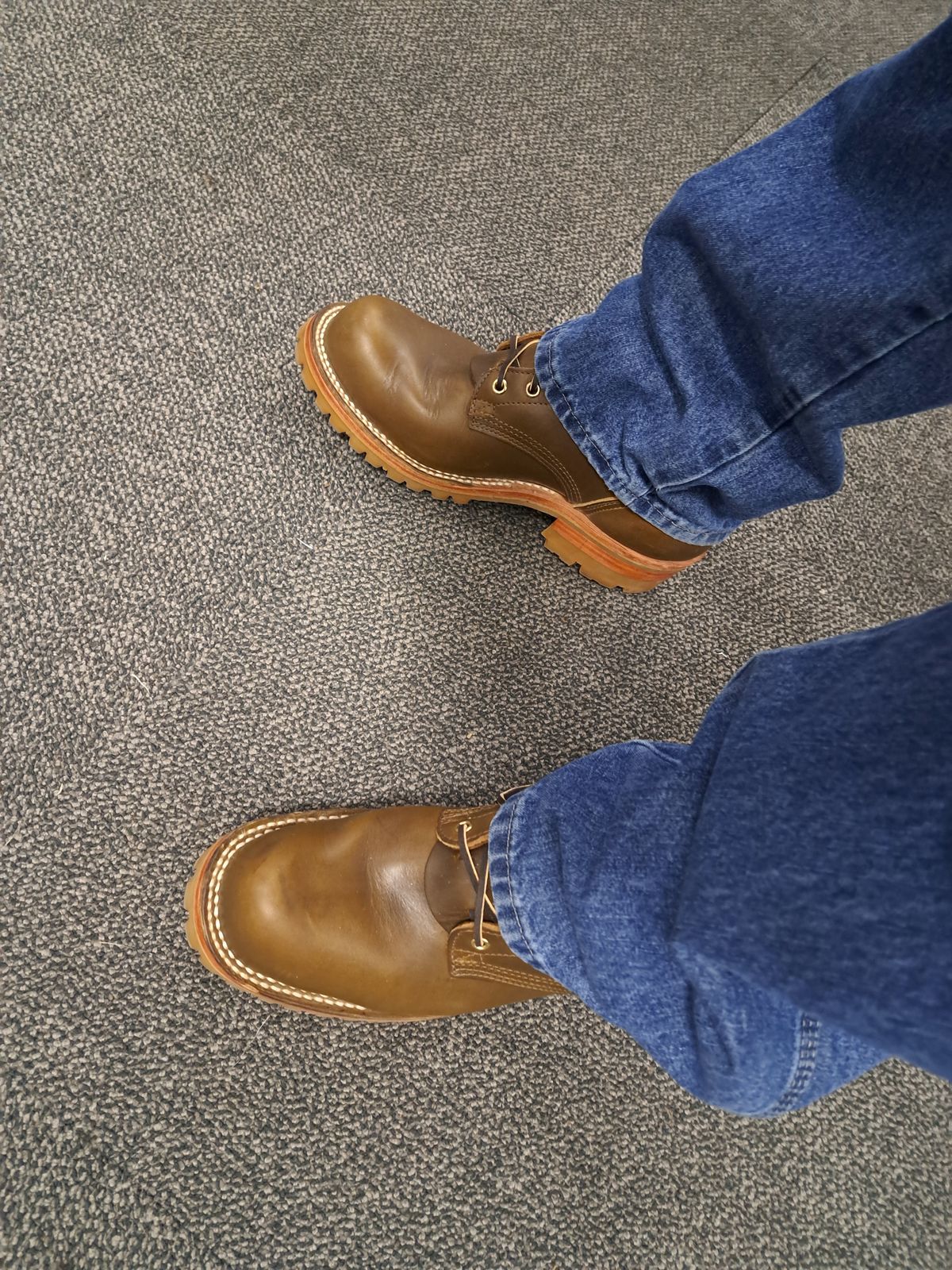 Photo by jdog21 on October 18, 2023 of the Nicks Prospector in Horween Olive Chromexcel.