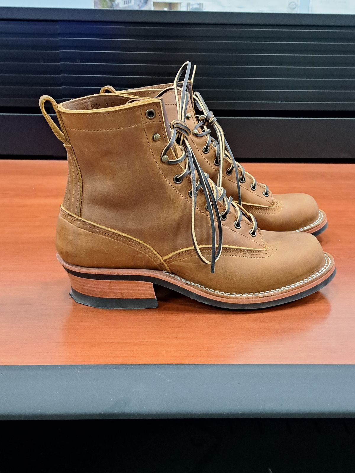 Photo by jdog21 on October 4, 2022 of the Nicks Lace To Toe in Horween Orange Predator.