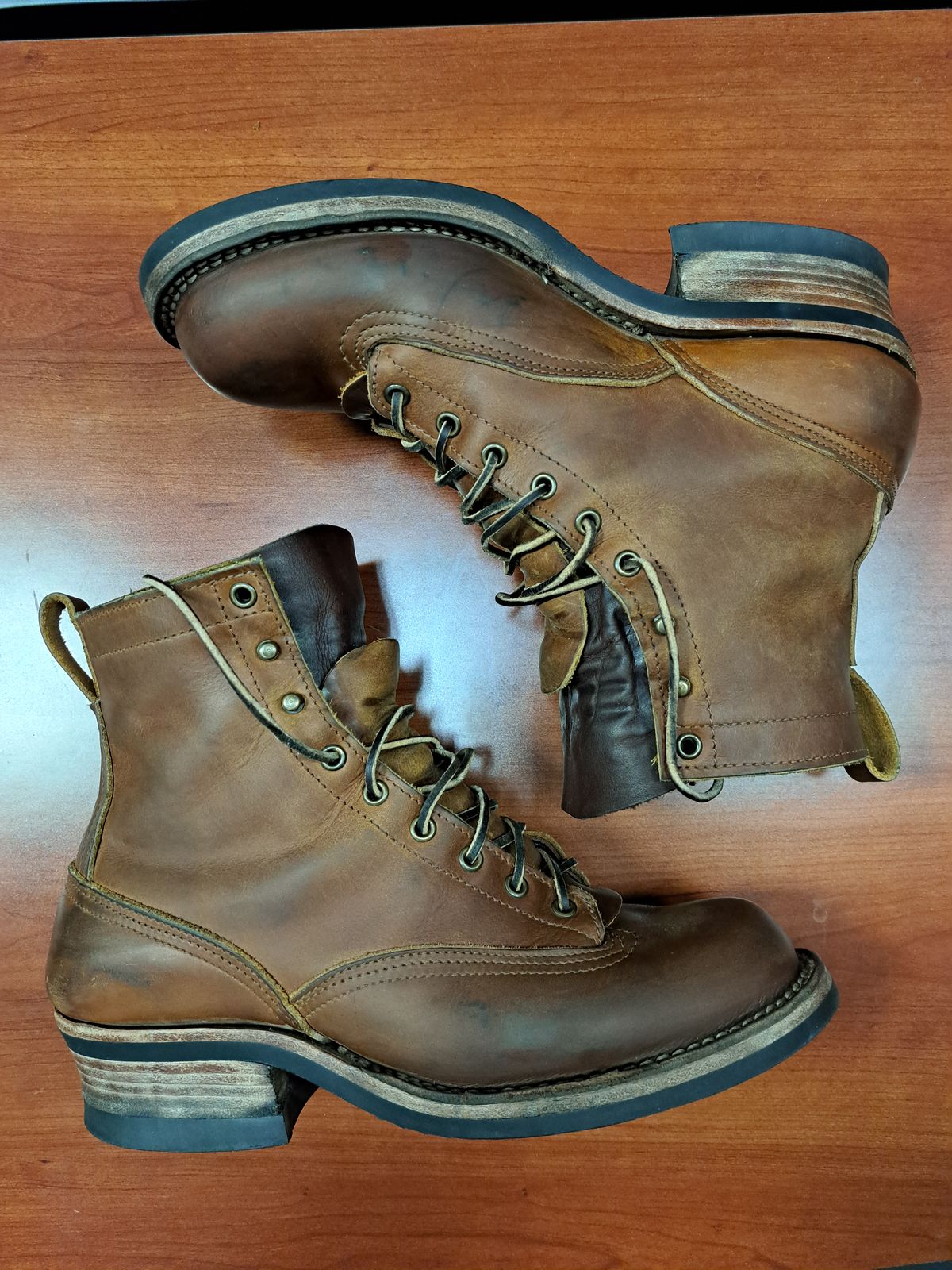 Photo by jdog21 on February 3, 2023 of the Nicks Lace To Toe in Horween Orange Predator.