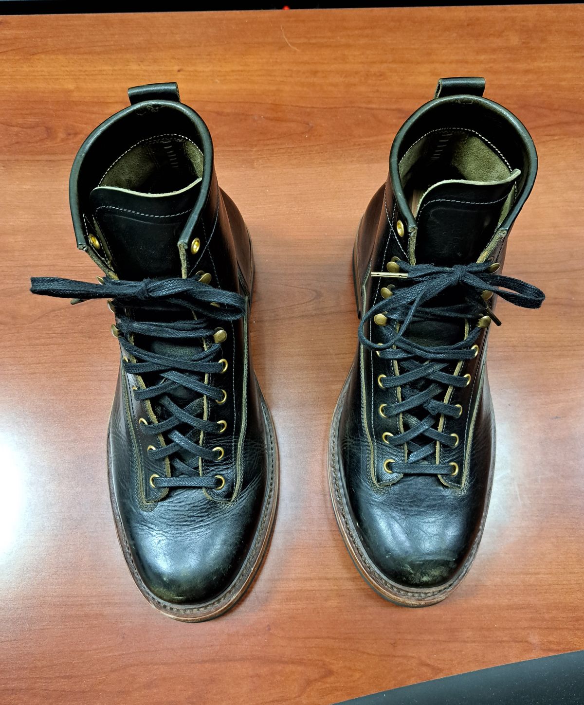 Photo by jdog21 on November 6, 2022 of the Sagara Valiant in Badalassi Carlo Oliva Minerva Overdyed Black.