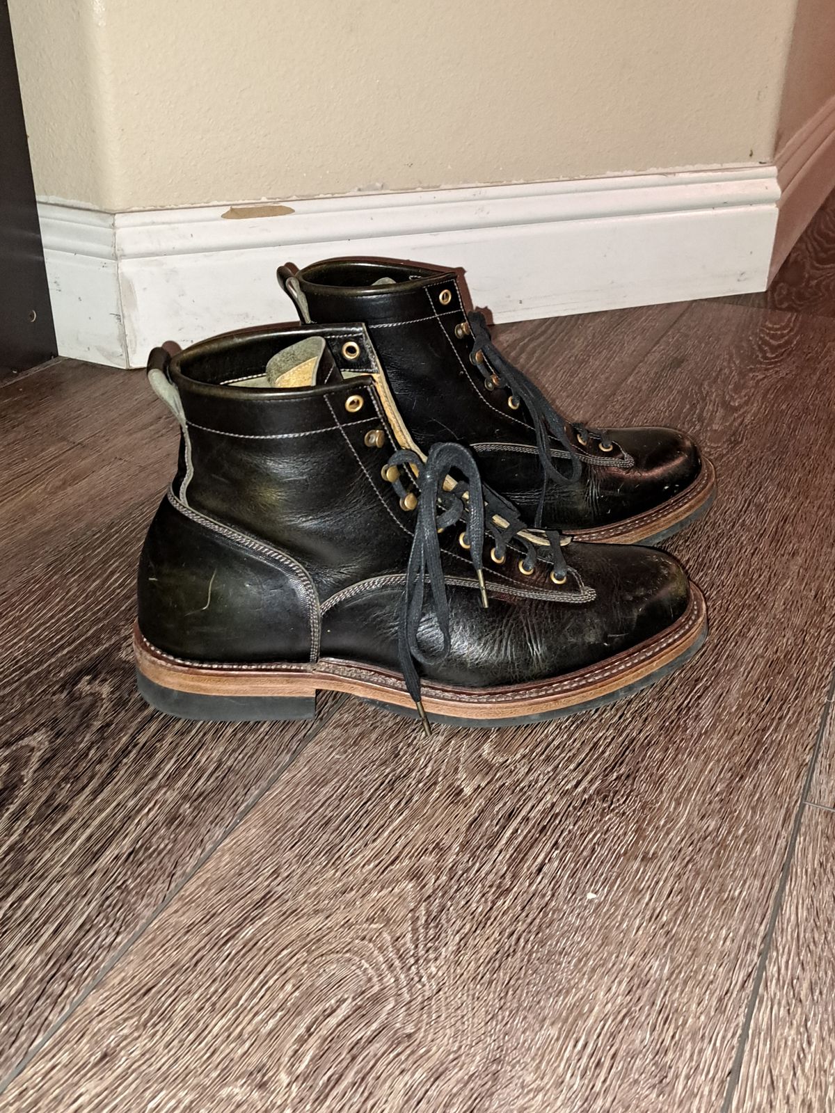 Photo by jdog21 on January 6, 2023 of the Sagara Valiant in Badalassi Carlo Oliva Minerva Overdyed Black.