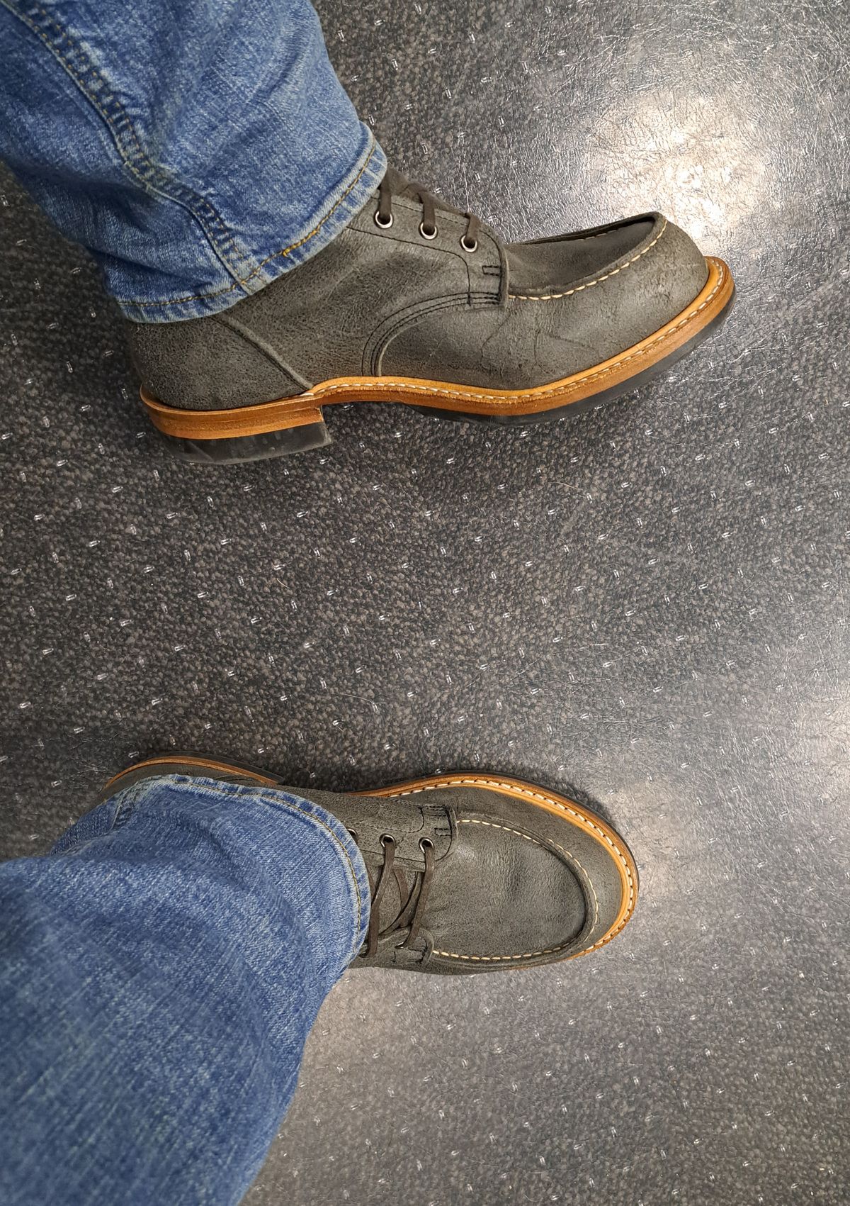 Photo by jdog21 on May 20, 2022 of the Truman Moc Toe in Smokey Gray Waxy Mohawk.