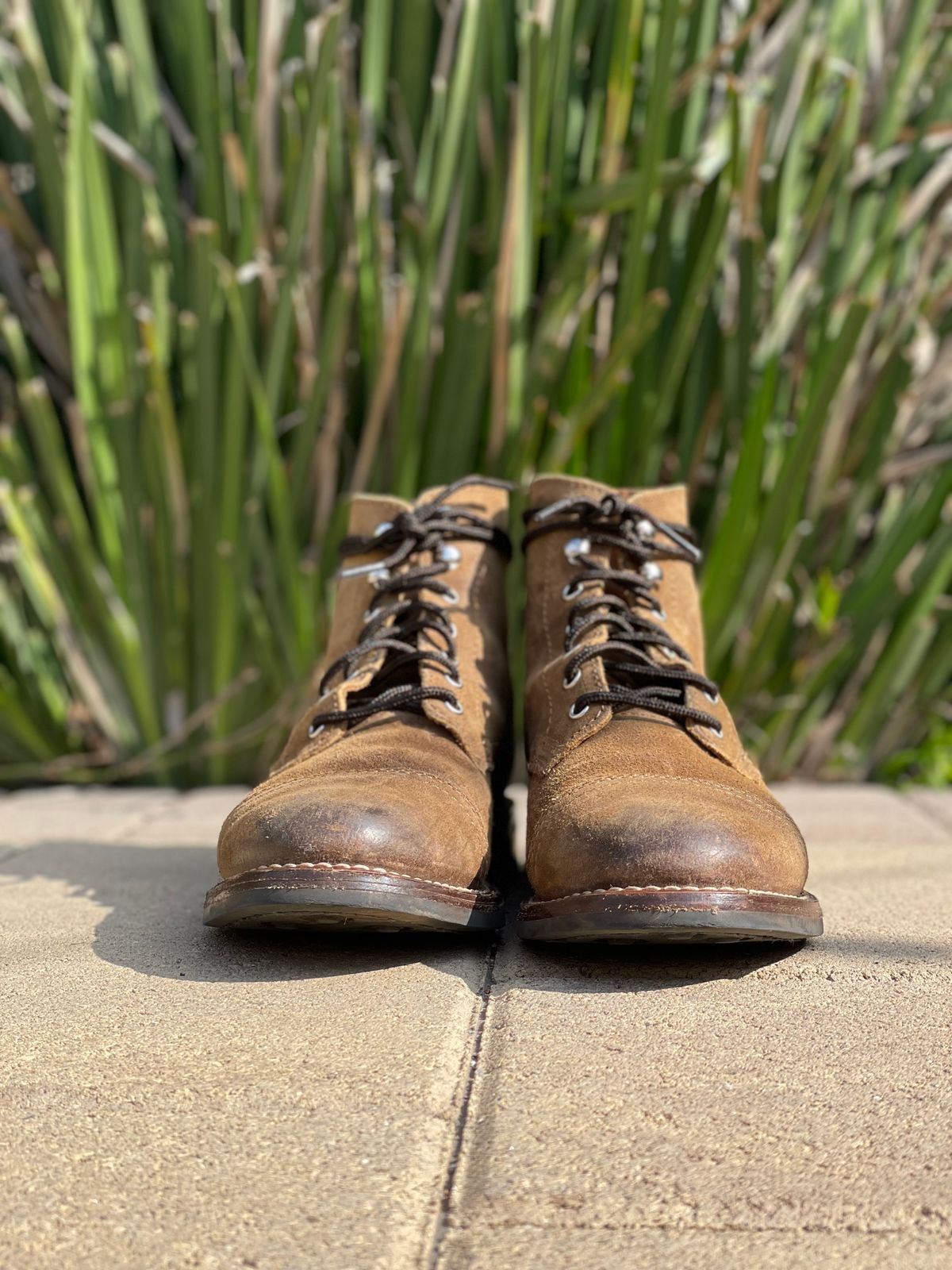 Photo by these_are_my_boots on February 5, 2023 of the Thursday Captain in Unlisted Leather.