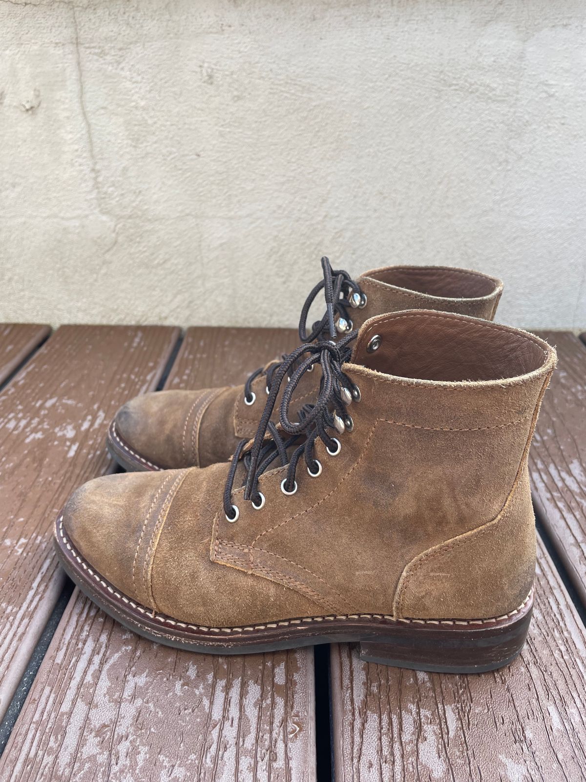 Photo by these_are_my_boots on April 3, 2023 of the Thursday Captain in Unlisted Leather.