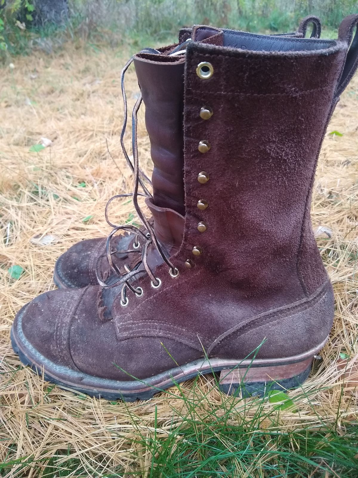 Photo by darknova306 on November 1, 2022 of the Nicks BuilderPro in Seidel 1964 Walnut Roughout.