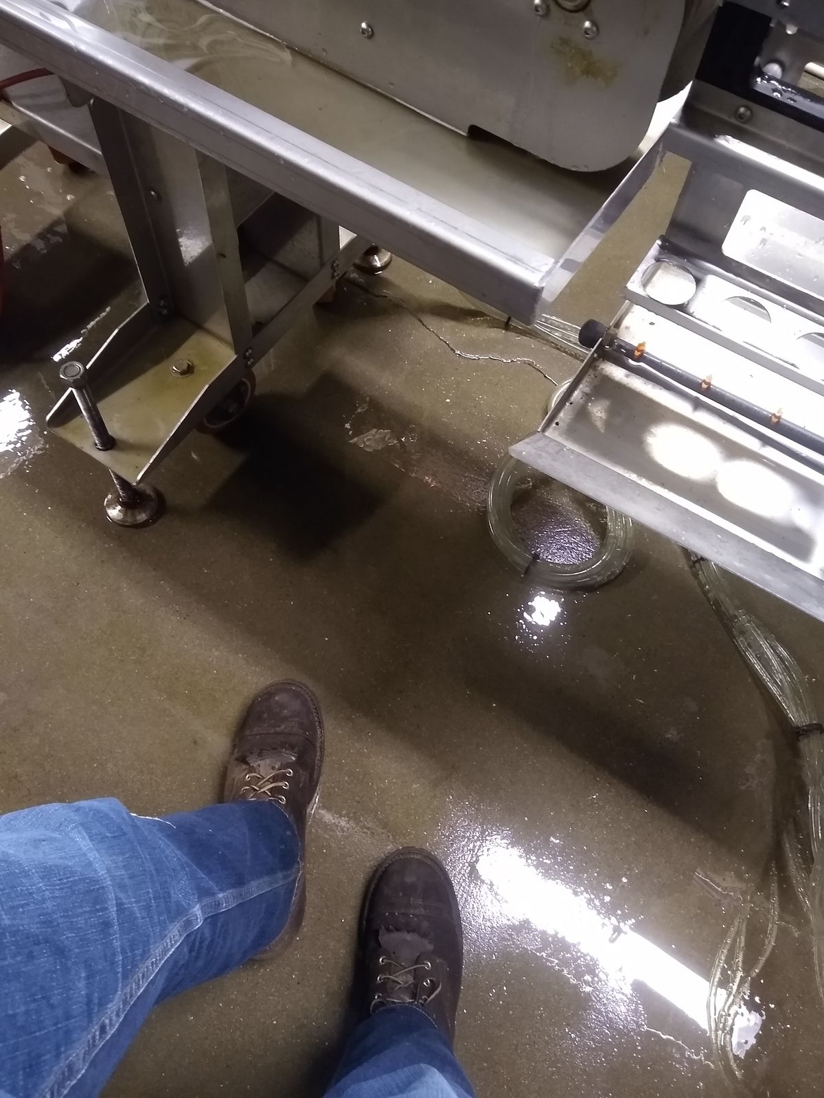 Photo by darknova306 on November 16, 2022 of the Nicks BuilderPro in Seidel 1964 Walnut Roughout.