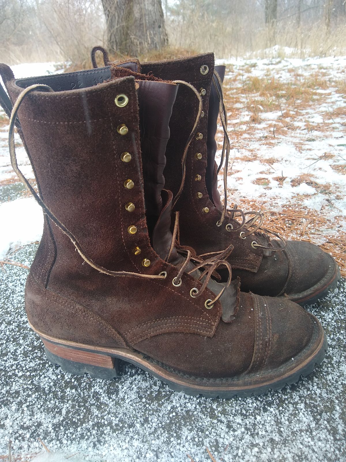 Photo by darknova306 on March 1, 2023 of the Nicks BuilderPro in Seidel 1964 Walnut Roughout.