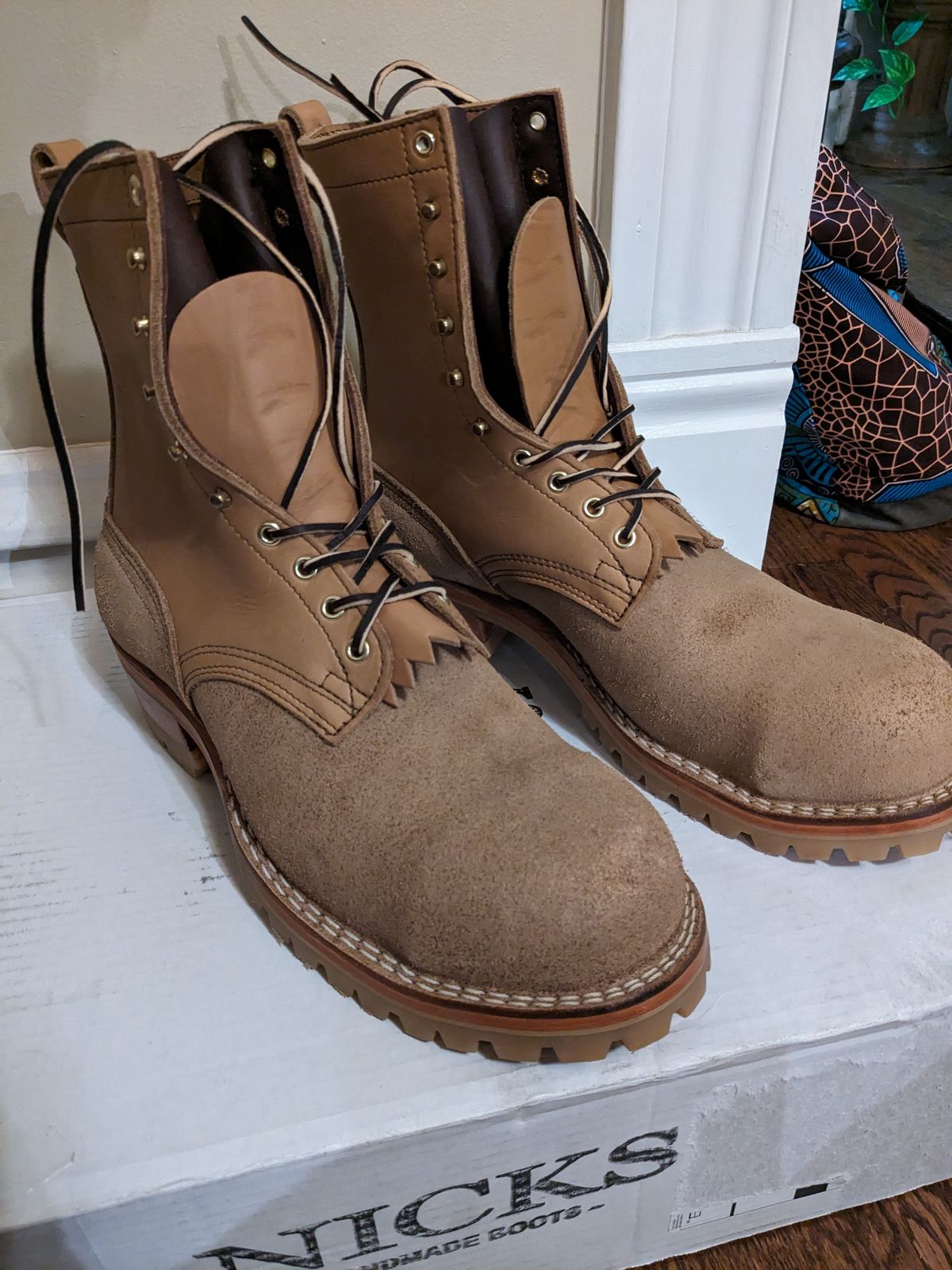 Photo by SirBasilStagHare on October 27, 2023 of the Nicks BuilderPro in Seidel 1964 Tan Roughout.