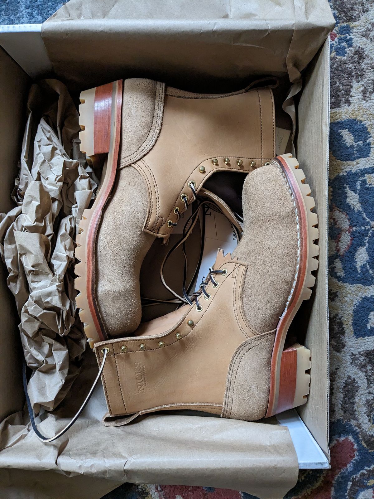 Photo by SirBasilStagHare on November 1, 2023 of the Nicks BuilderPro in Seidel 1964 Tan Roughout.