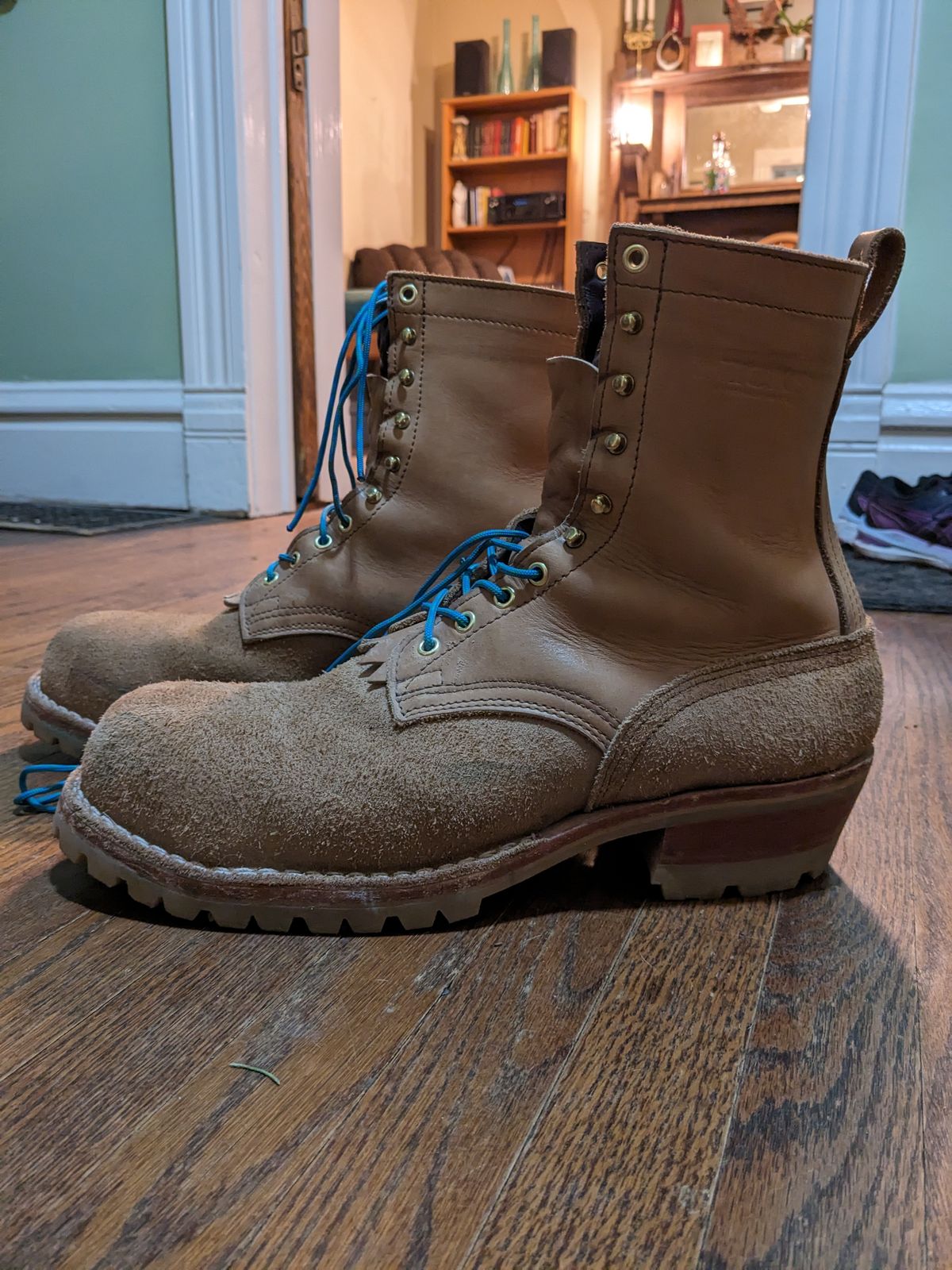 Photo by SirBasilStagHare on December 5, 2023 of the Nicks BuilderPro in Seidel 1964 Tan Roughout.