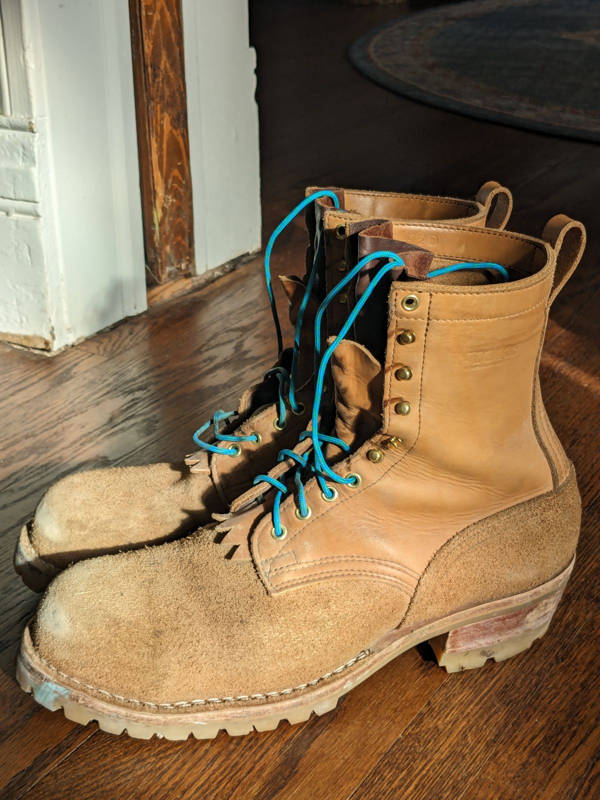 Photo by SirBasilStagHare on February 3, 2024 of the Nicks BuilderPro in Seidel 1964 Tan Roughout.