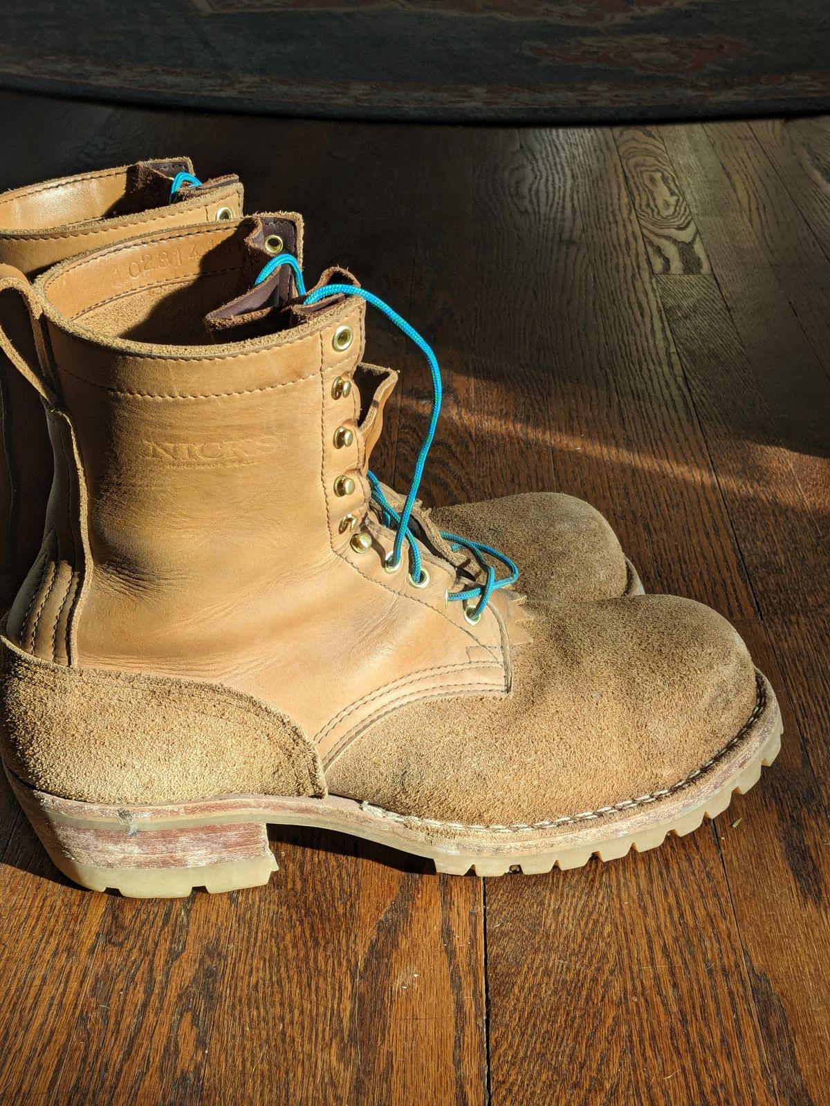 Photo by SirBasilStagHare on February 3, 2024 of the Nicks BuilderPro in Seidel 1964 Tan Roughout.