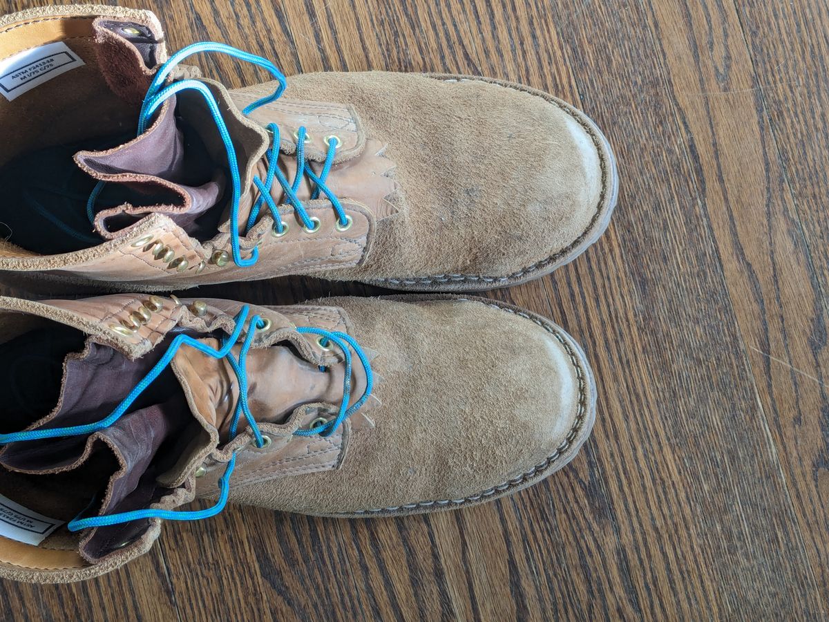 Photo by SirBasilStagHare on February 3, 2024 of the Nicks BuilderPro in Seidel 1964 Tan Roughout.
