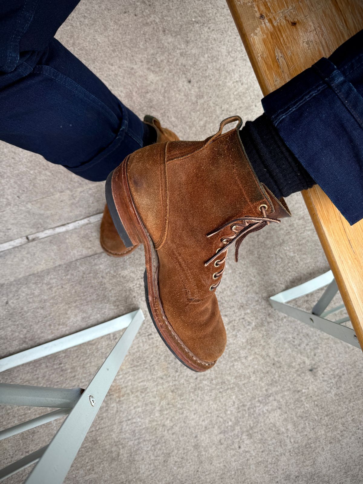 Photo by tlmader on June 27, 2025 of the White's Bounty Hunter in Seidel Distressed Roughout.
