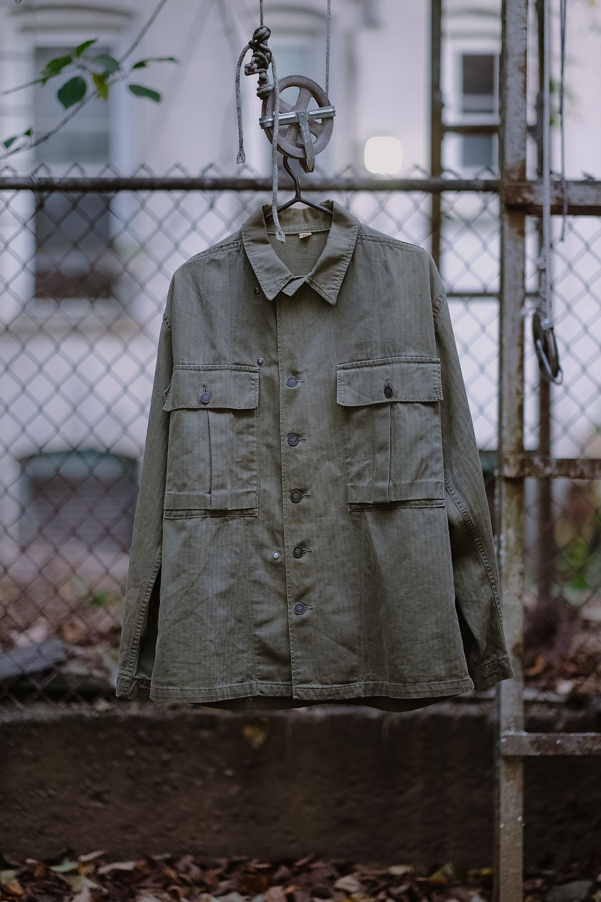 Photo by tlmader on October 23, 2024 of the Unknown Maker 1940s US Army HBT Jacket in Herringbone Twill.