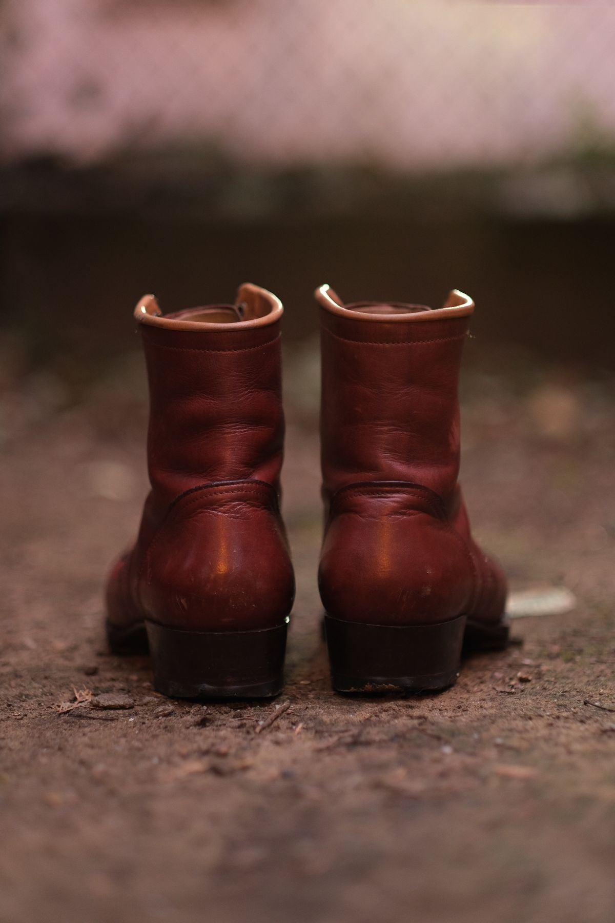 Photo by tlmader on November 5, 2025 of the Jorge Guadarrama Custom Model in Lefarc Cognac Albatros.