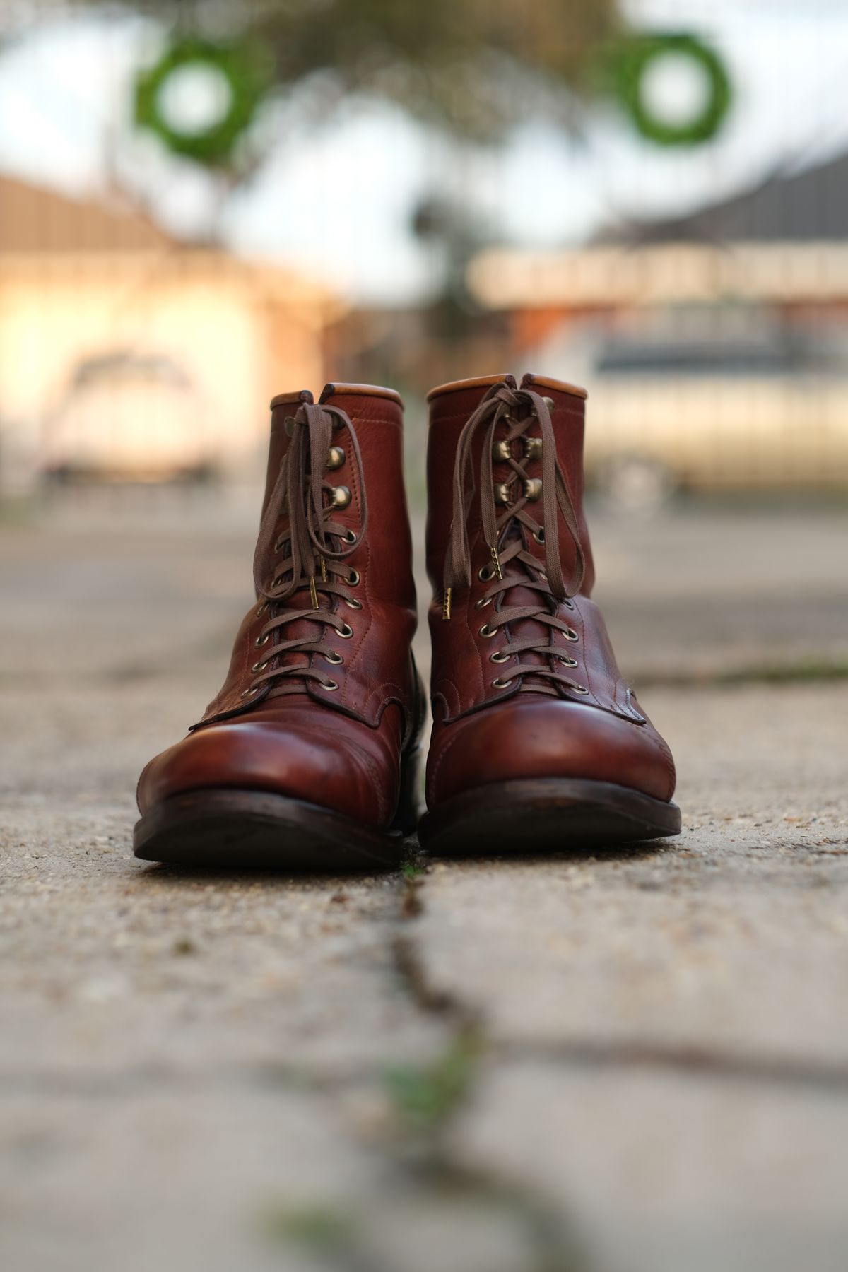 Photo by tlmader on January 5, 2026 of the Jorge Guadarrama Custom Model in Lefarc Cognac Albatros.