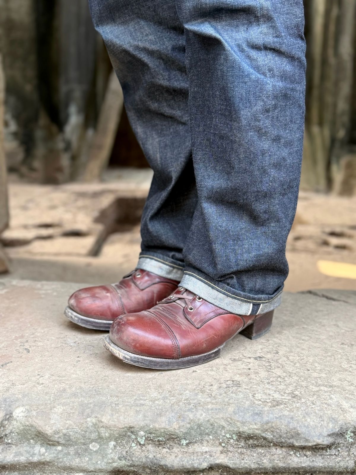 Photo by tlmader on February 19, 2026 of the Jorge Guadarrama Custom Model in Lefarc Cognac Albatros.