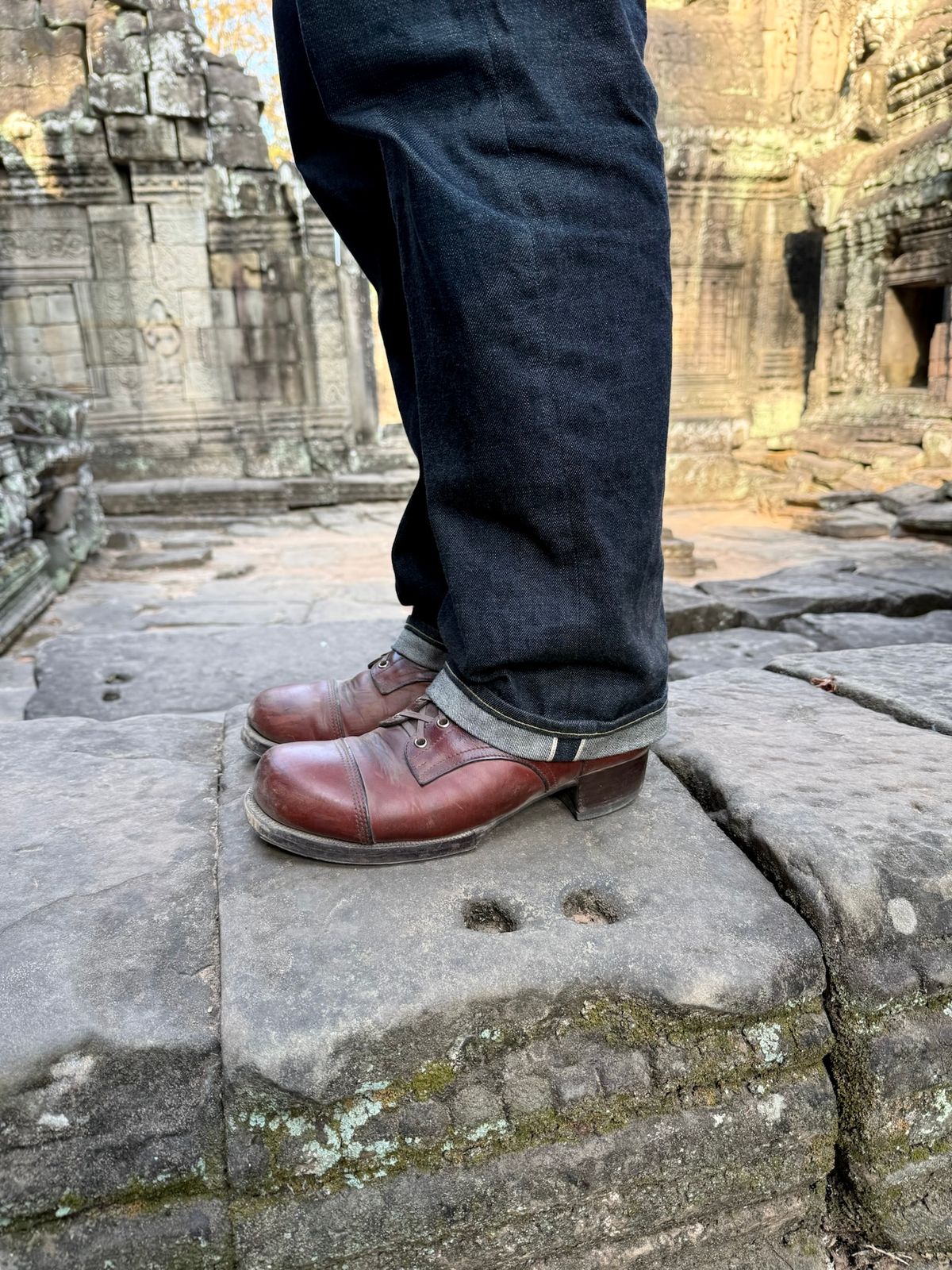 Photo by tlmader on February 19, 2026 of the Jorge Guadarrama Custom Model in Lefarc Cognac Albatros.