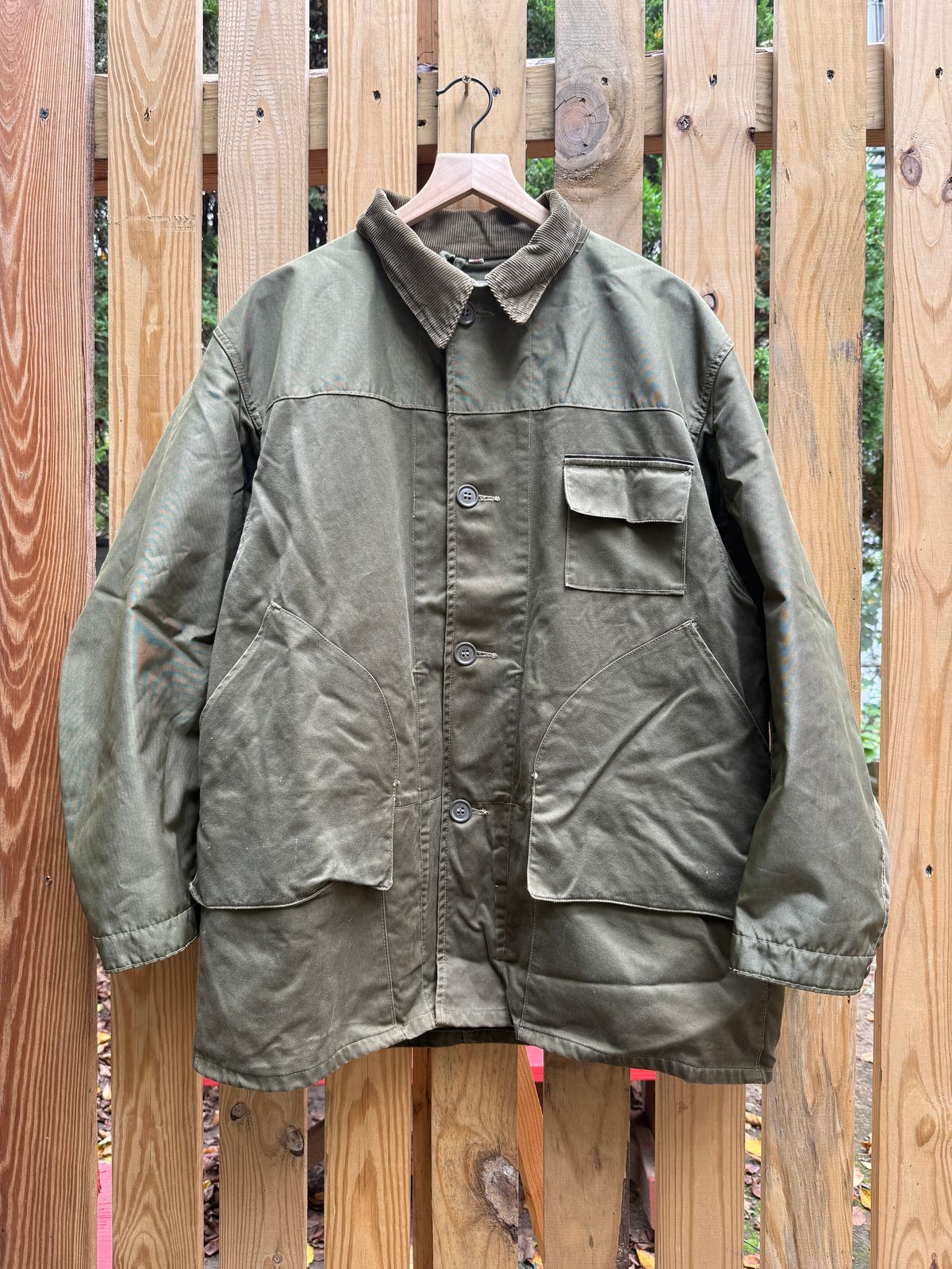 Photo by tlmader on September 27, 2025 of the Duxbak 70s Hunting Jacket in Olive Zelan Preshrunk Montana Cloth.