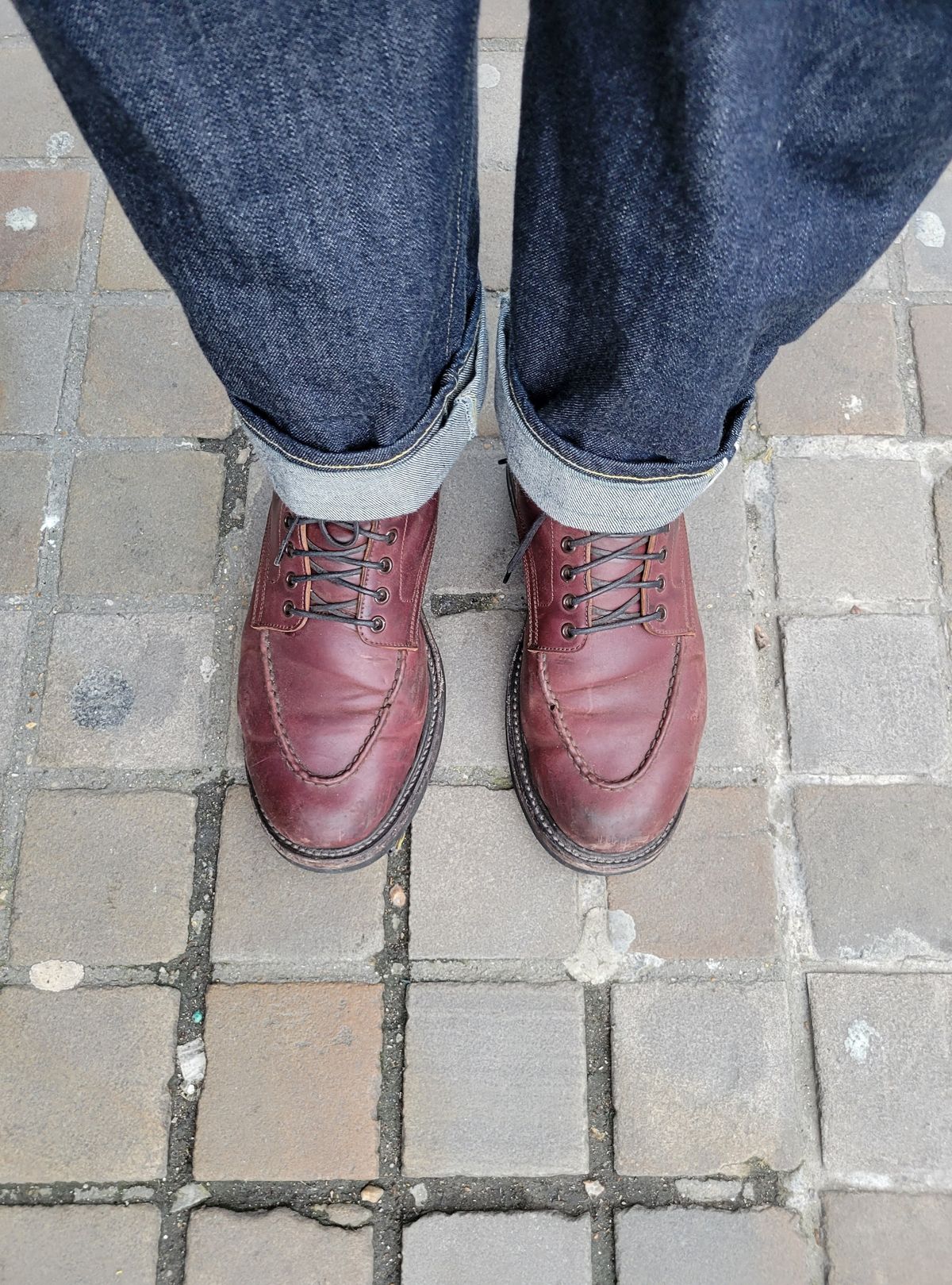 Photo by tlmader on April 23, 2023 of the Role Club Townsman Lace Boots in Horween Color 8 Shell Cordovan.