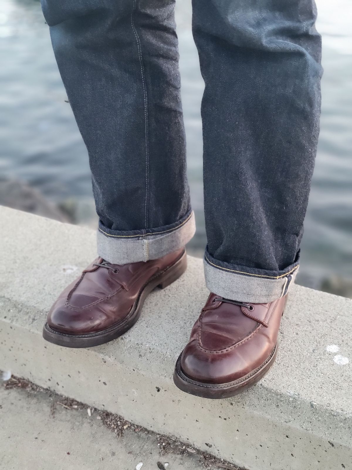 Photo by tlmader on July 23, 2023 of the Role Club Townsman Lace Boots in Horween Color 8 Shell Cordovan.