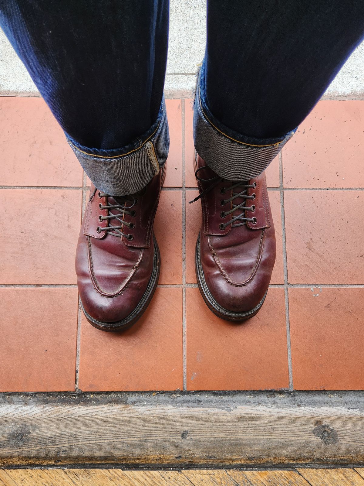 Photo by tlmader on June 2, 2024 of the Role Club Townsman Lace Boots in Horween Color 8 Shell Cordovan.
