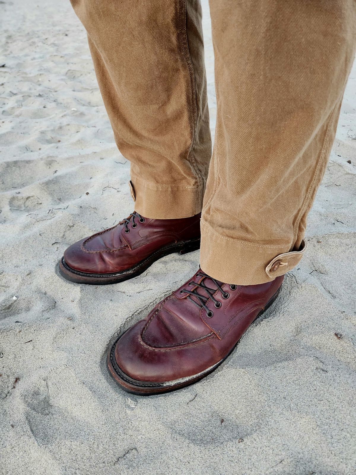 Photo by tlmader on August 31, 2024 of the Role Club Townsman Lace Boots in Horween Color 8 Shell Cordovan.