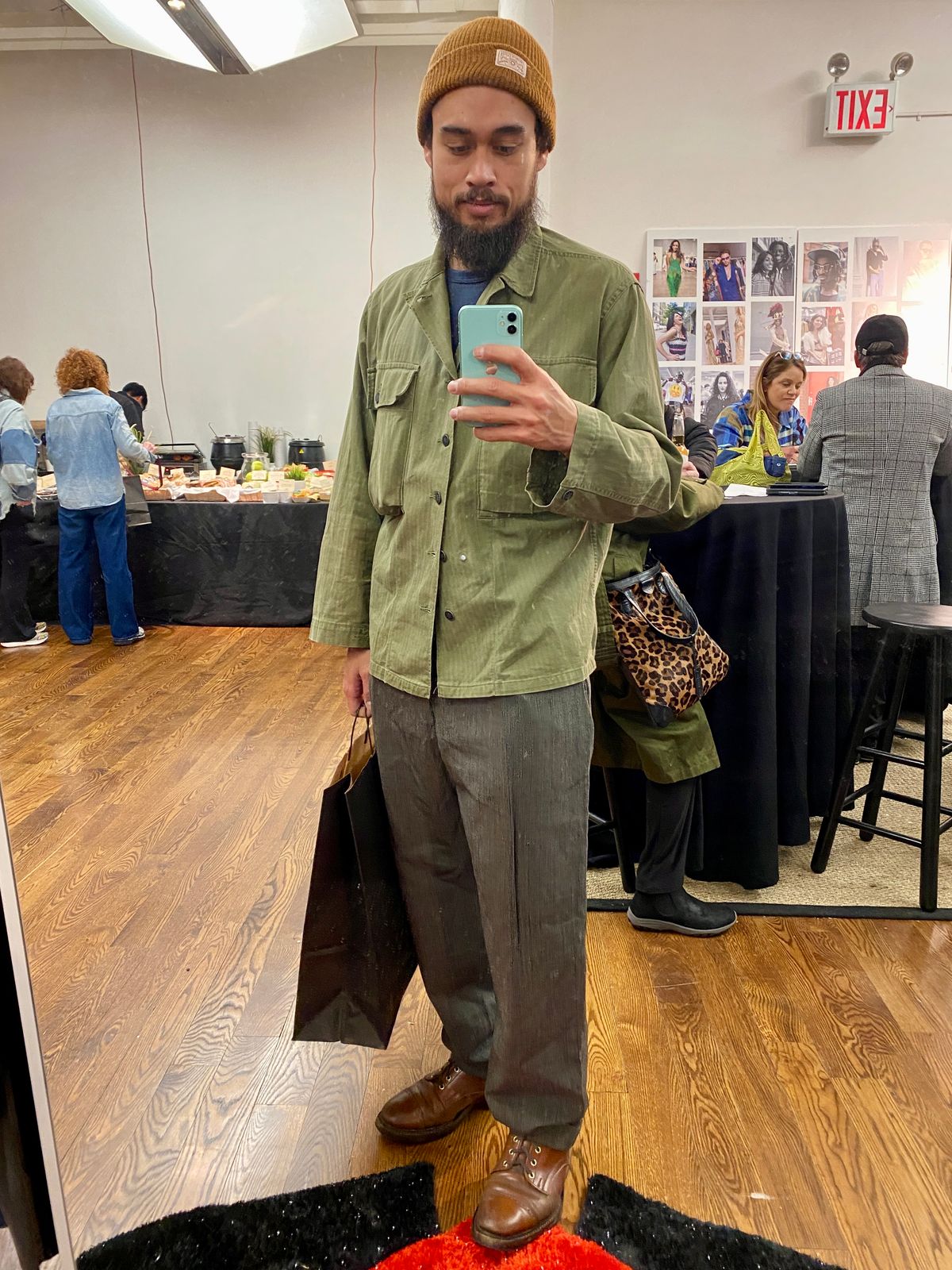 Photo by tlmader on February 1, 2025 of the Unknown Maker 1940s Trousers in Unknown Fabric.