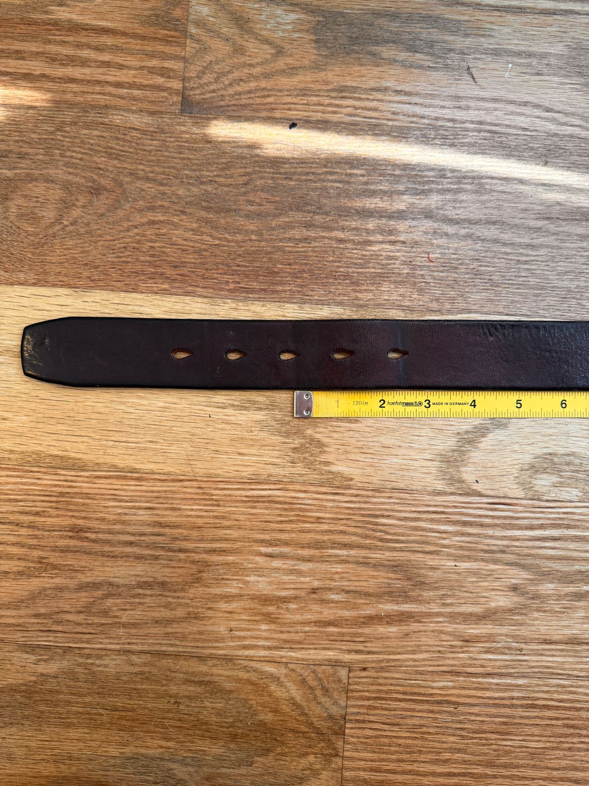 Photo by tlmader on September 18, 2025 of the Wild Frontier Goods Garrison Belt in Shonan Chocolate Saddle Leather.