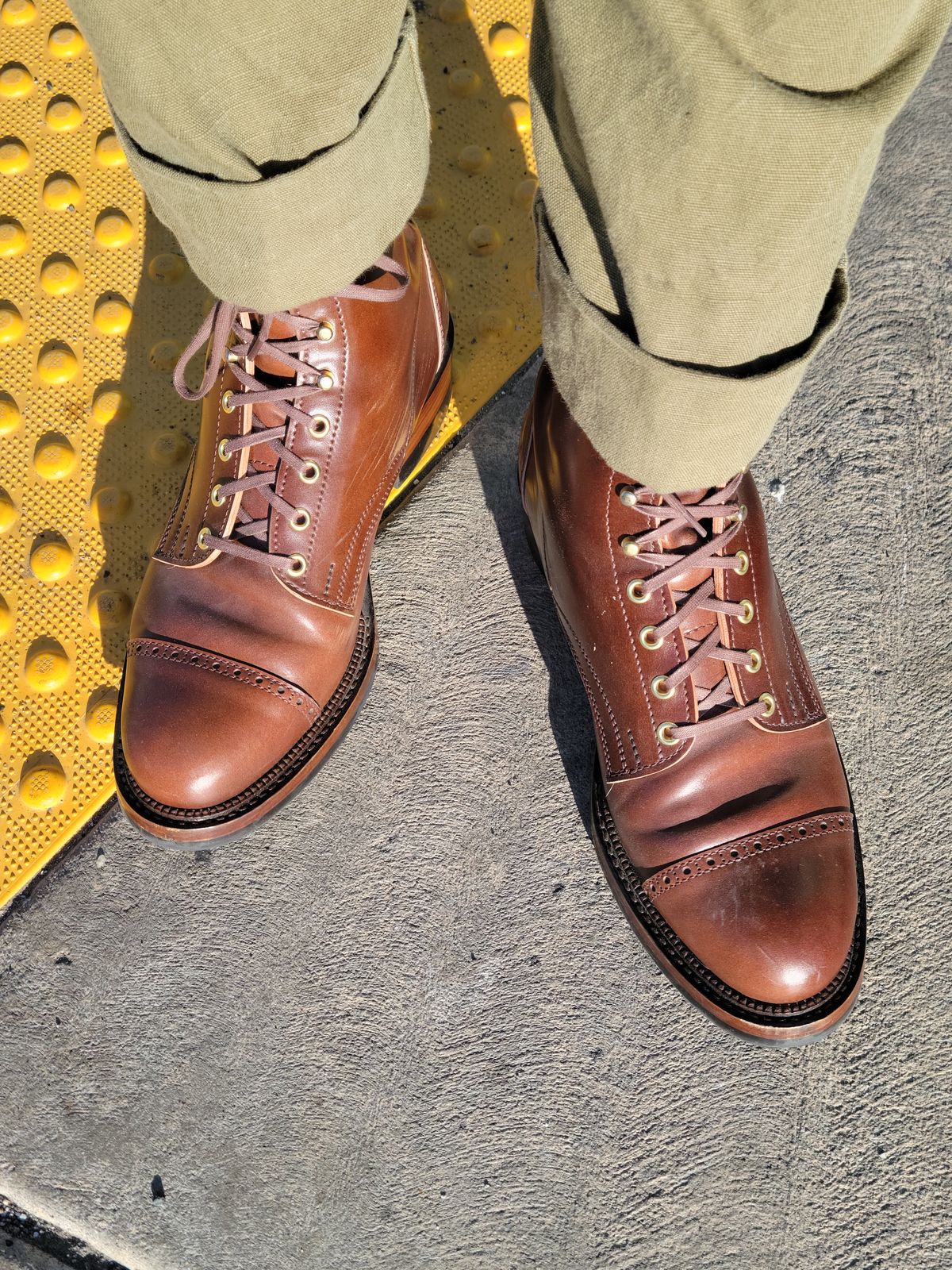 Photo by tlmader on March 25, 2022 of the White Kloud Blucher.87 in Leder Ogawa Coffee Shell Cordovan.