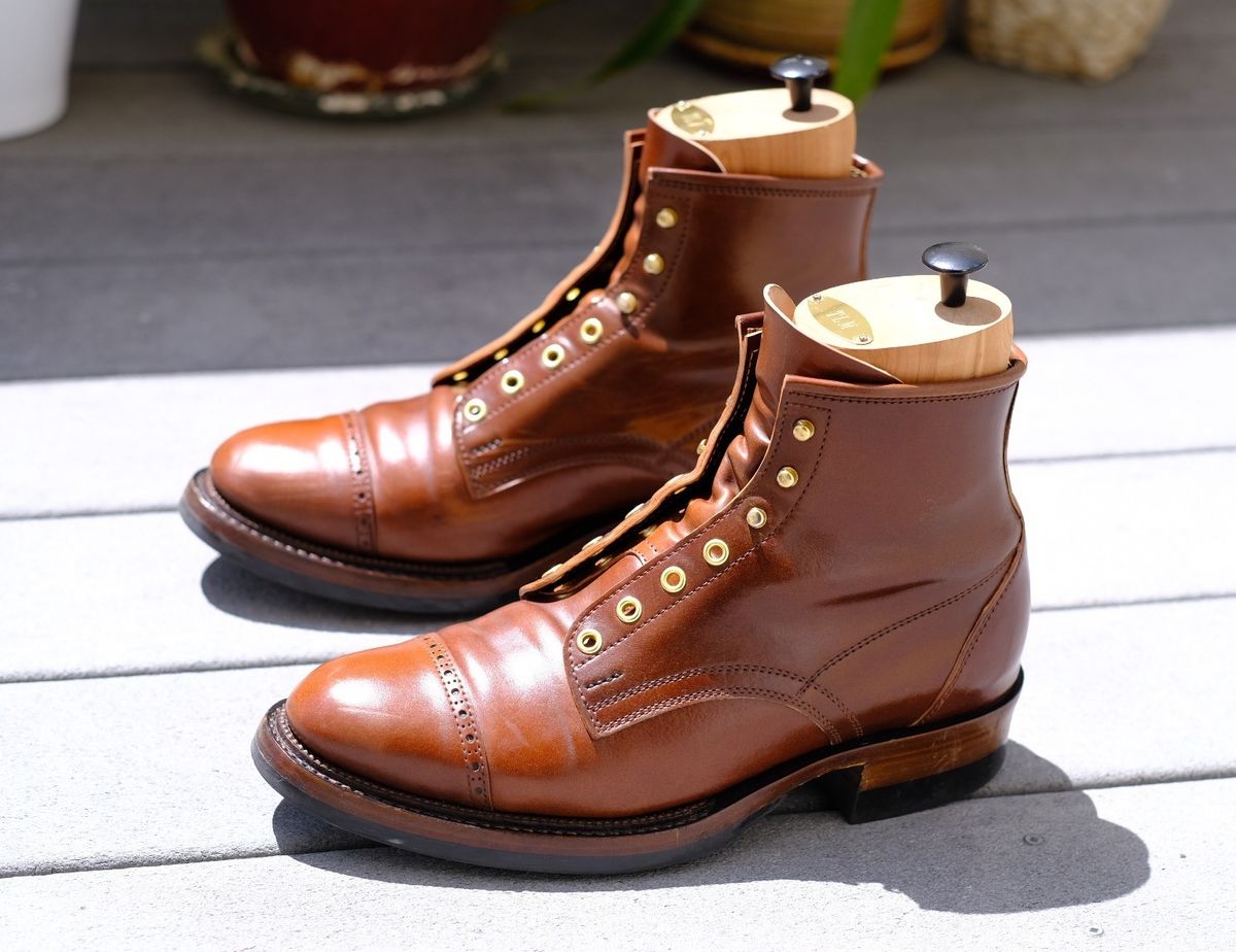 Photo by tlmader on April 15, 2022 of the White Kloud Blucher.87 in Leder Ogawa Coffee Shell Cordovan.