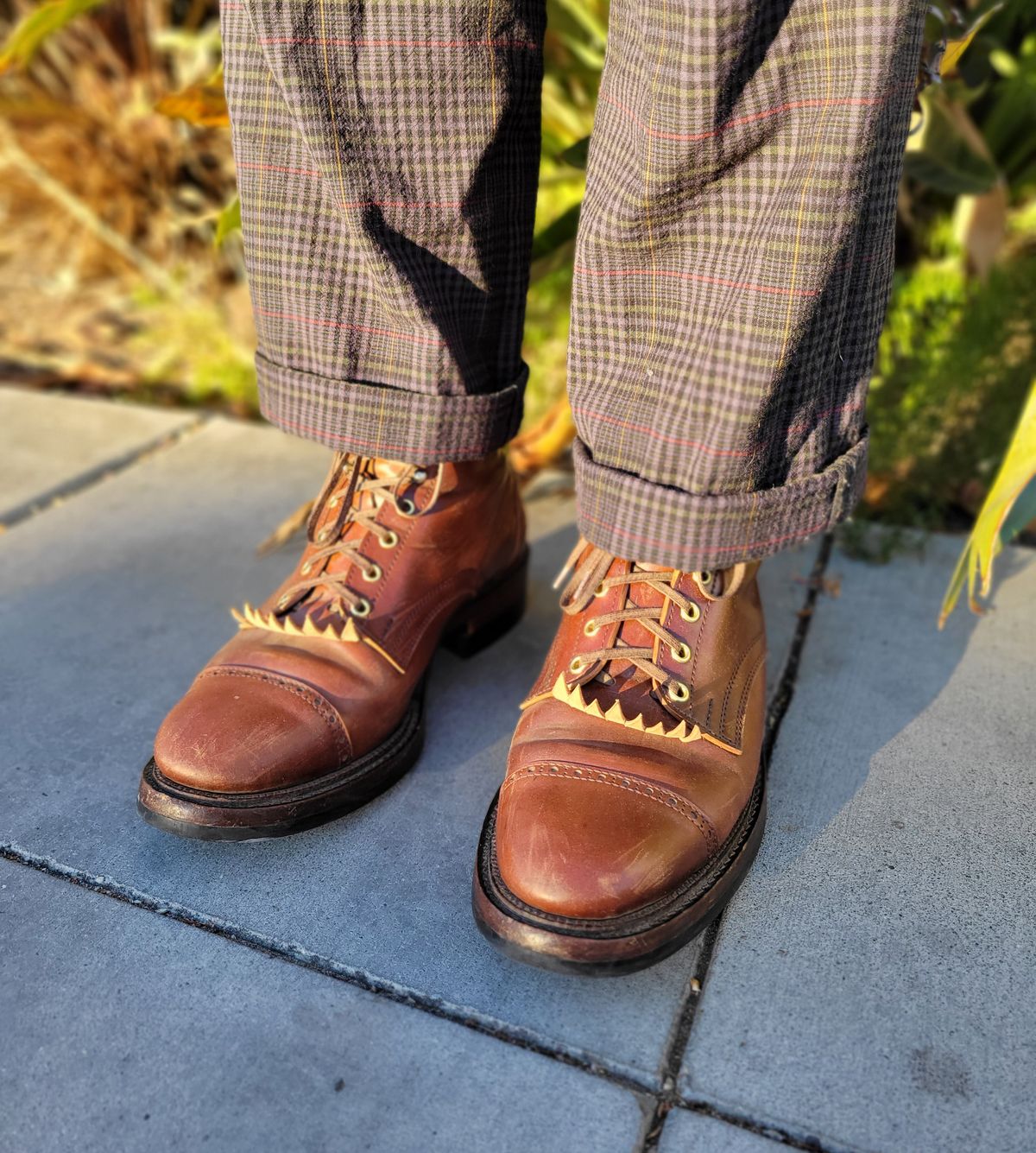 Photo by tlmader on July 1, 2022 of the White Kloud Blucher.87 in Leder Ogawa Coffee Shell Cordovan.