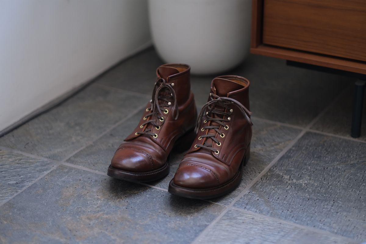 Photo by tlmader on June 30, 2023 of the White Kloud Blucher.87 in Leder Ogawa Coffee Shell Cordovan.