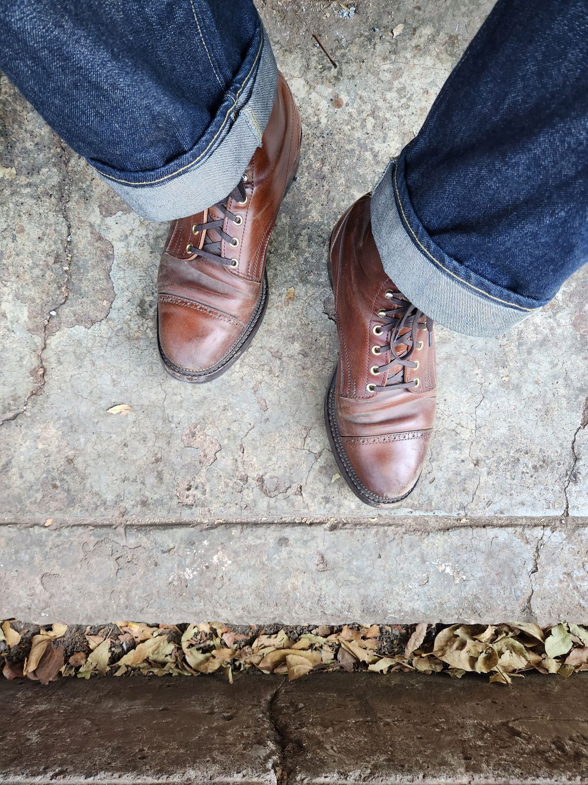 Photo by tlmader on November 19, 2023 of the White Kloud Blucher.87 in Leder Ogawa Coffee Shell Cordovan.