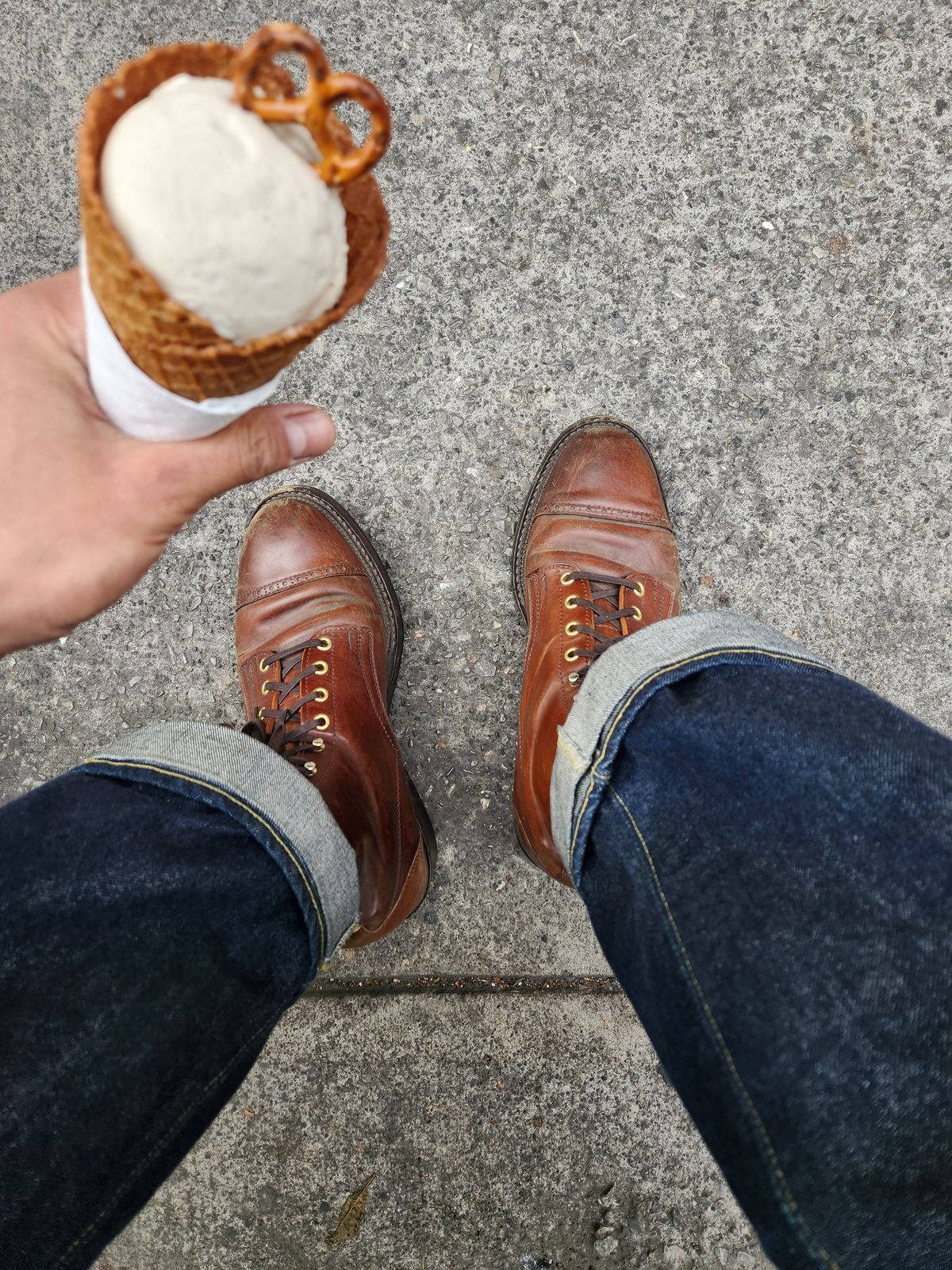 Photo by tlmader on November 30, 2023 of the White Kloud Blucher.87 in Leder Ogawa Coffee Shell Cordovan.