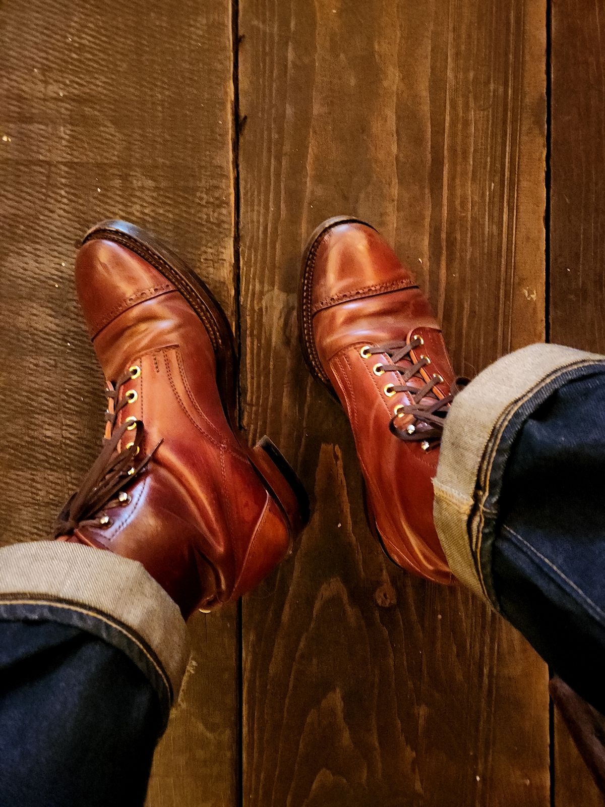 Photo by tlmader on April 6, 2024 of the White Kloud Blucher.87 in Leder Ogawa Coffee Shell Cordovan.