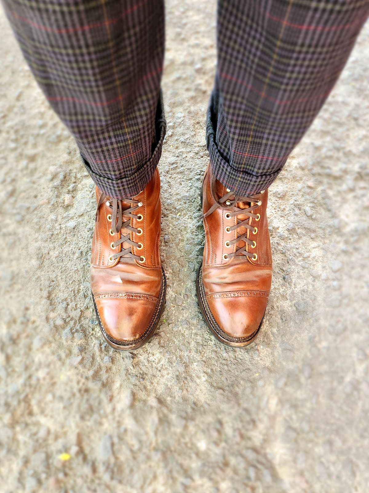 Photo by tlmader on April 4, 2024 of the White Kloud Blucher.87 in Leder Ogawa Coffee Shell Cordovan.