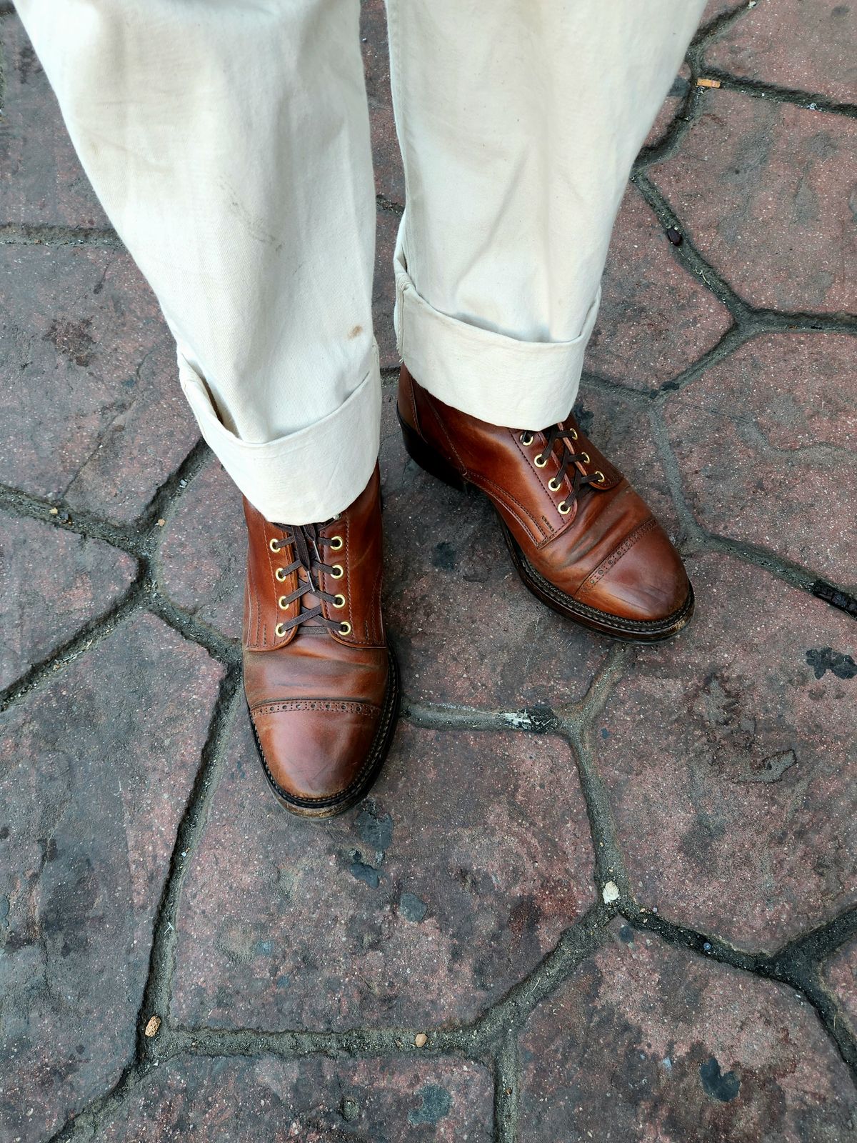 Photo by tlmader on July 7, 2024 of the White Kloud Blucher.87 in Leder Ogawa Coffee Shell Cordovan.