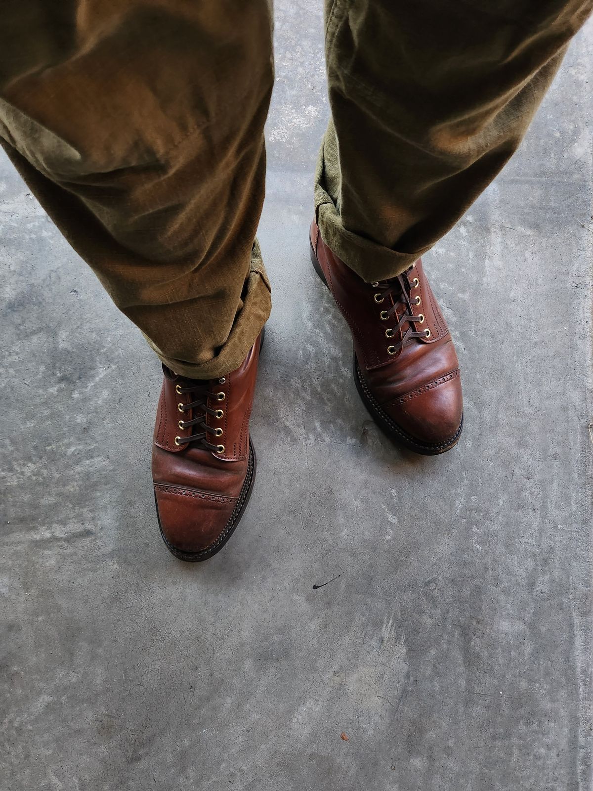 Photo by tlmader on September 5, 2024 of the White Kloud Blucher.87 in Leder Ogawa Coffee Shell Cordovan.