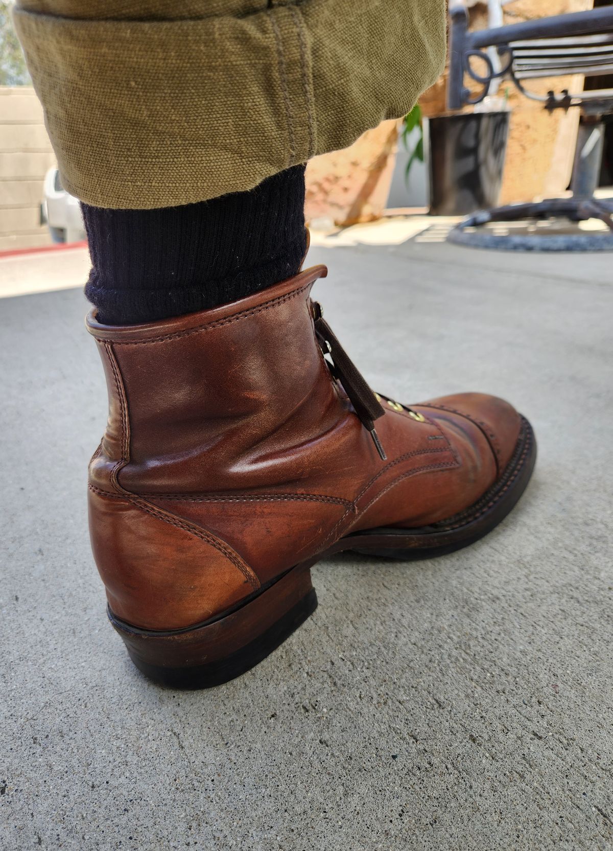 Photo by tlmader on September 19, 2024 of the White Kloud Blucher.87 in Leder Ogawa Coffee Shell Cordovan.