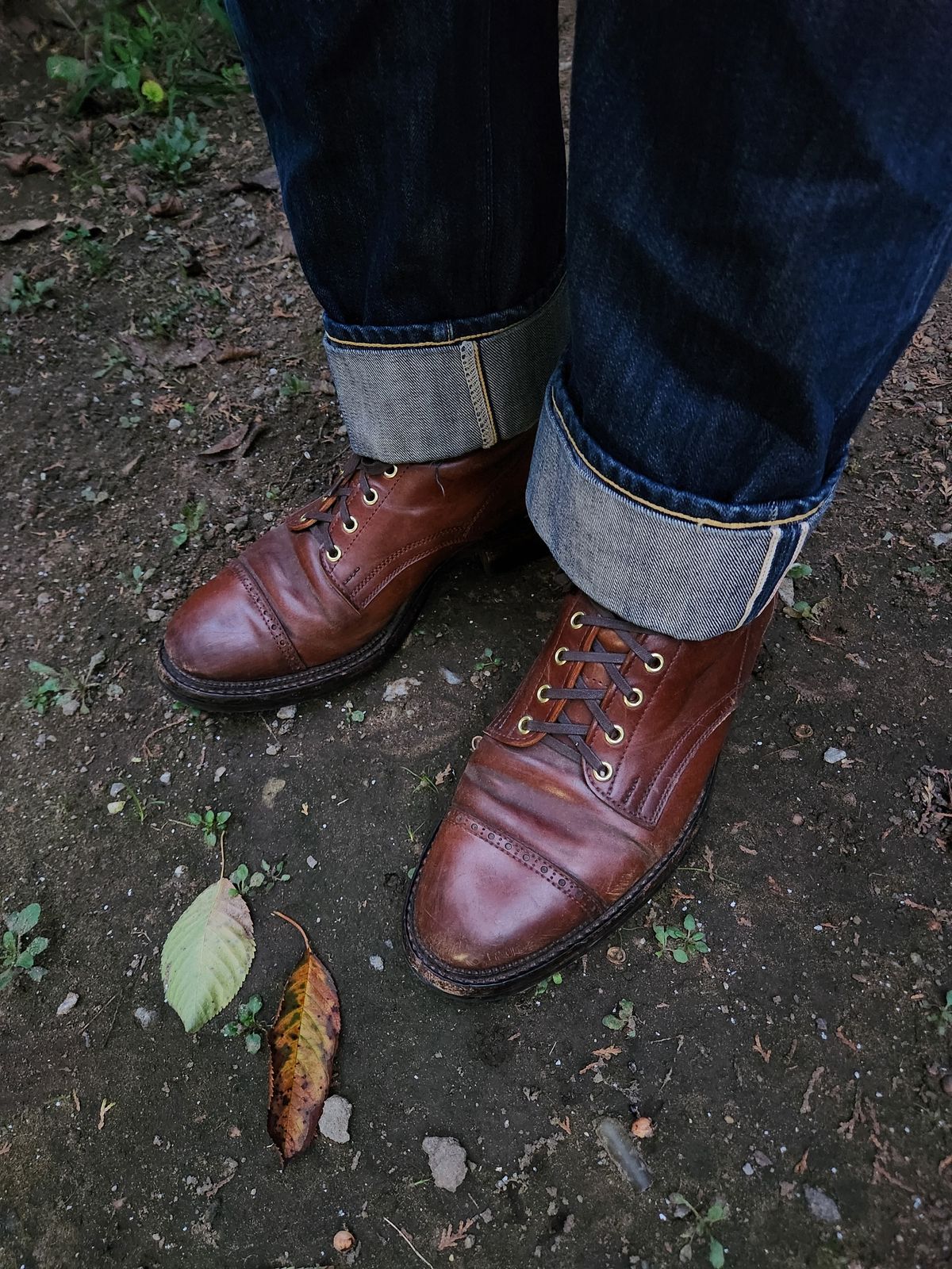 Photo by tlmader on October 2, 2024 of the White Kloud Blucher.87 in Leder Ogawa Coffee Shell Cordovan.