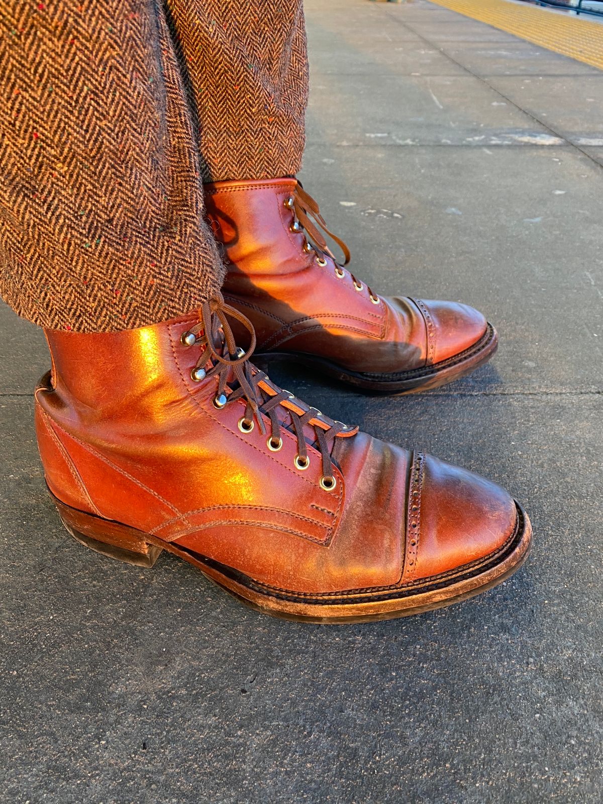 Photo by tlmader on January 28, 2025 of the White Kloud Blucher.87 in Leder Ogawa Coffee Shell Cordovan.