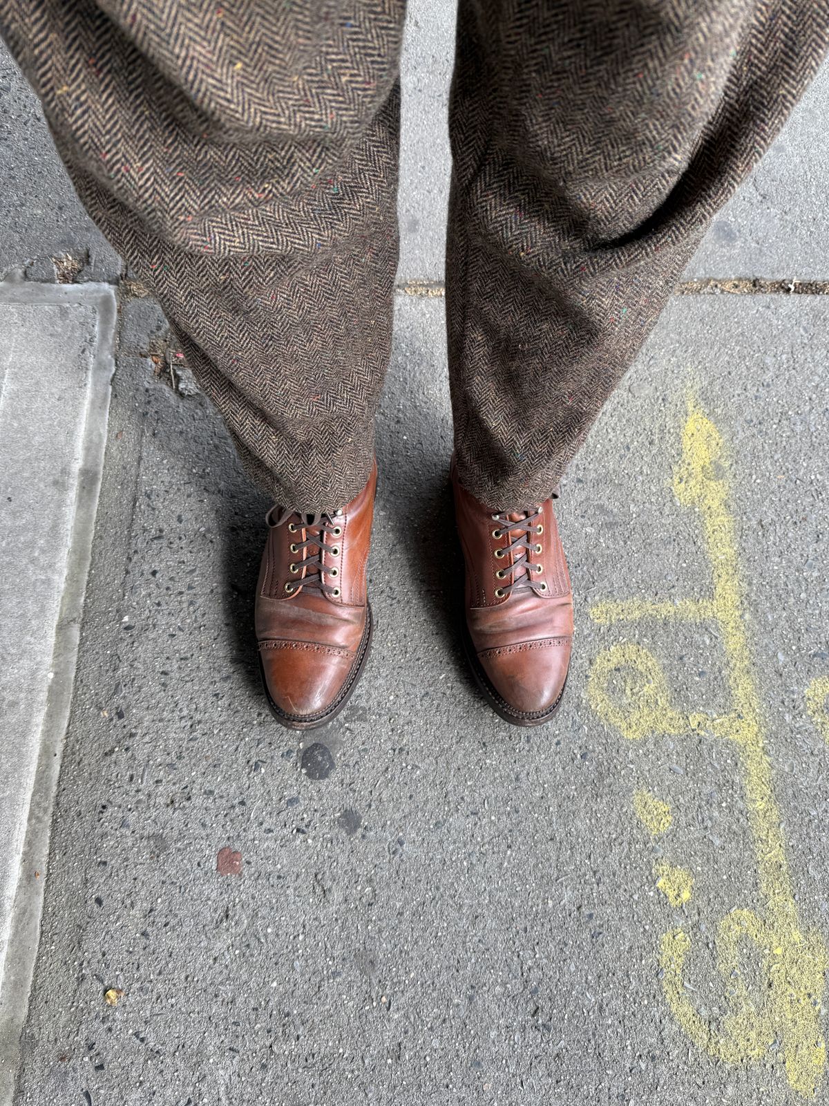 Photo by tlmader on April 27, 2025 of the White Kloud Blucher.87 in Leder Ogawa Coffee Shell Cordovan.